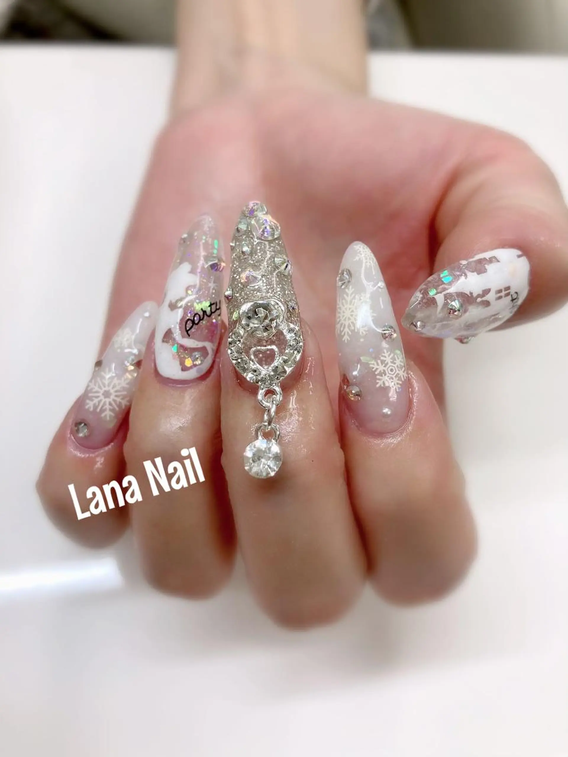 ネイル スカルプネイル Lana Nailのネイルデザイン