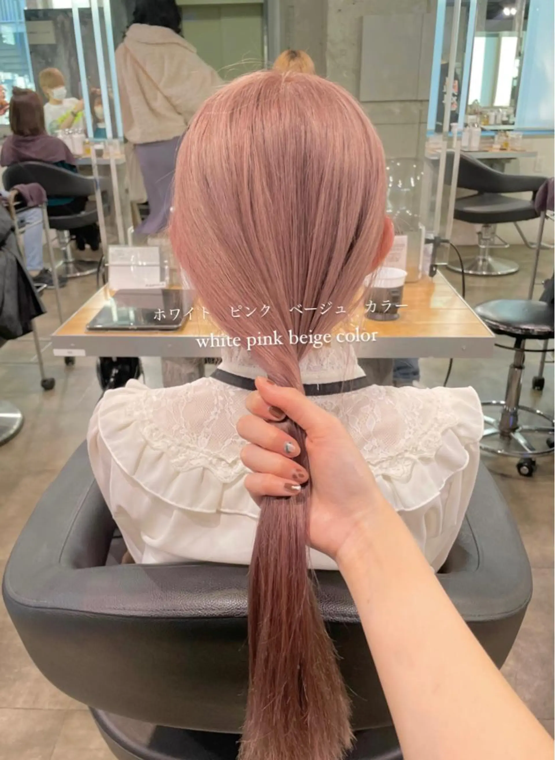 ロング カラー パーマ ヘアアレンジ メンズ キッズ ネイル アイブロウ メンズブリーチ ブリーチ 透明感カラー・レイヤ ー🎀amika🎀のヘアスタイル