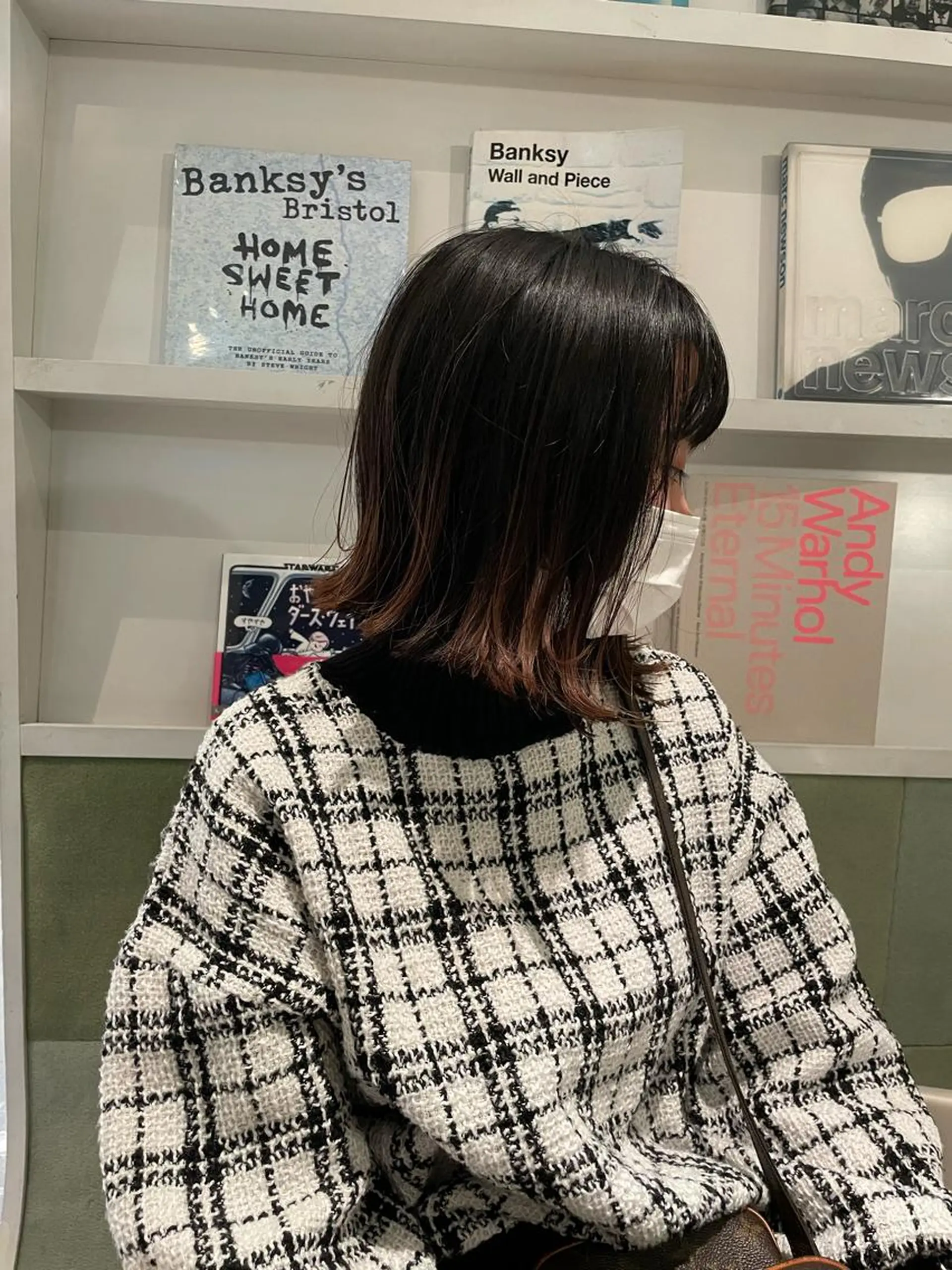 ミディアム ボブ シースルーバング 外ハネヘア 塚田 銀太のヘアスタイル