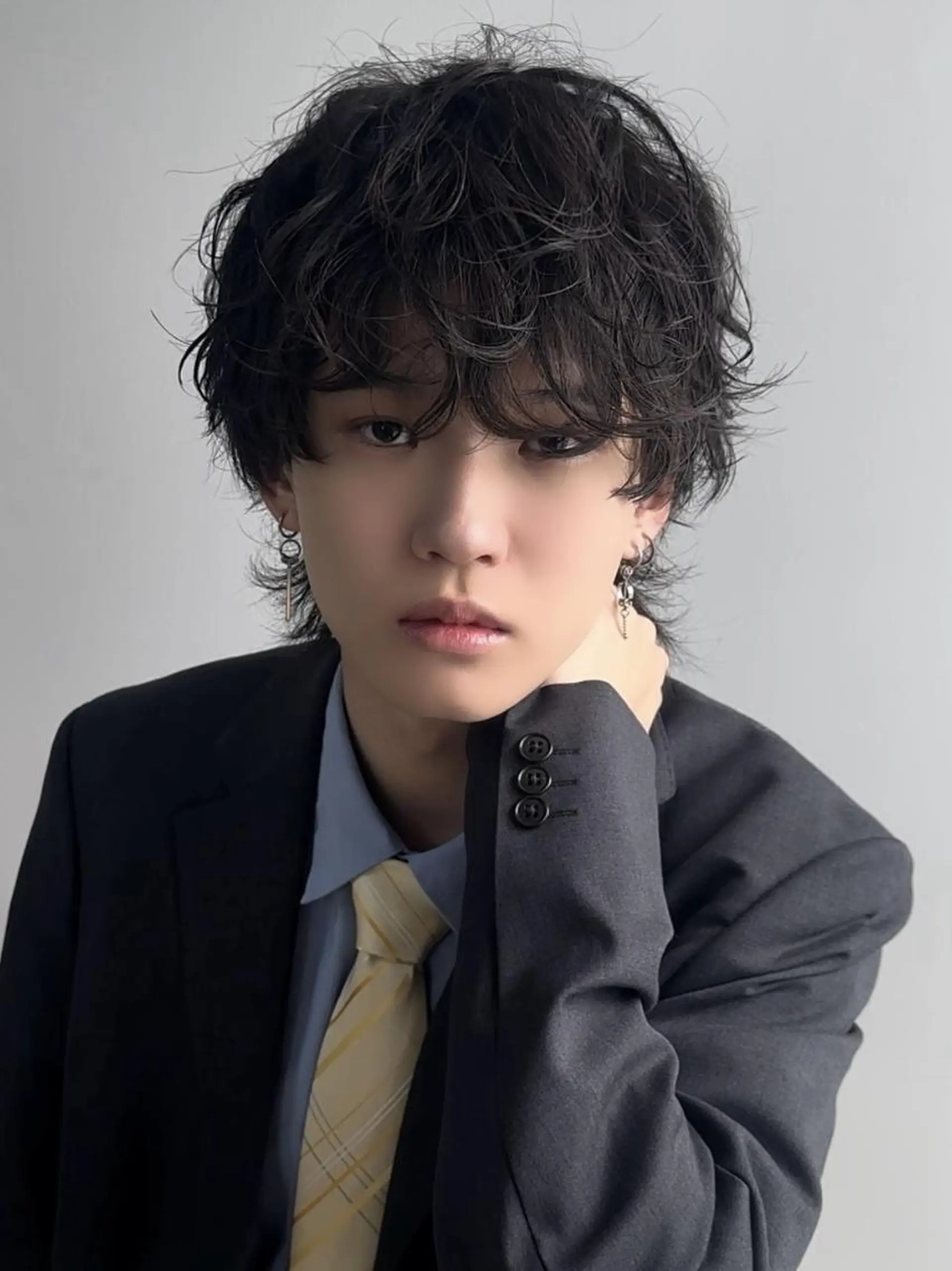 パーマ メンズ レイヤーカット/ 髪質改善/透カラーのヘアスタイル