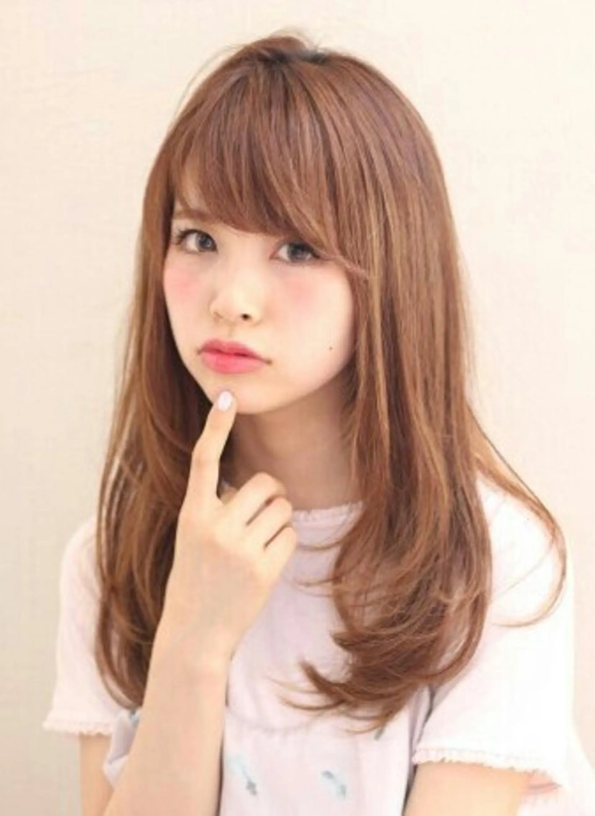 ロング カラー 鎌倉 彩のヘアスタイル