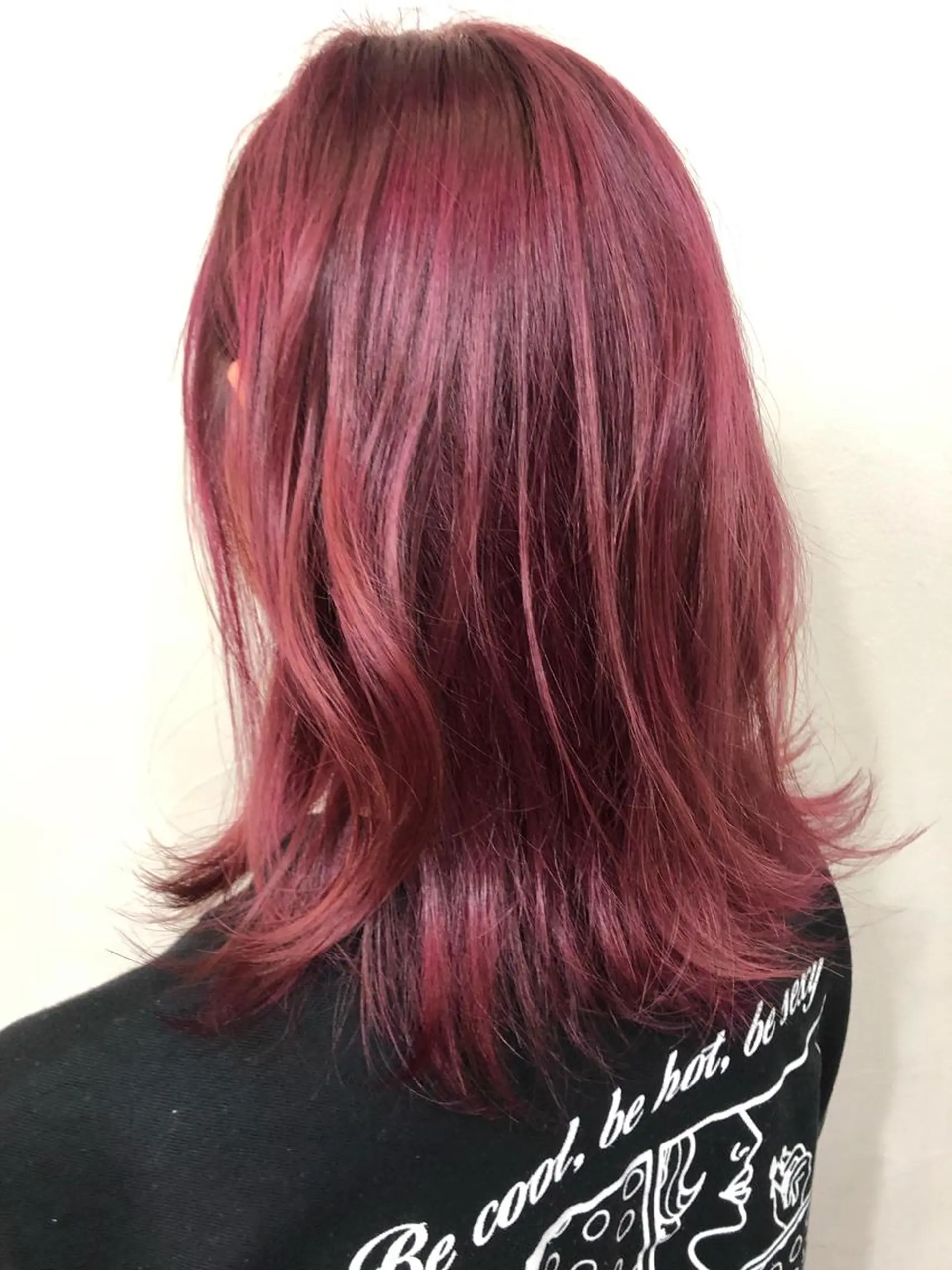 セミロング 西山梨々【5/1〜 復帰致します🌼】のヘアスタイル