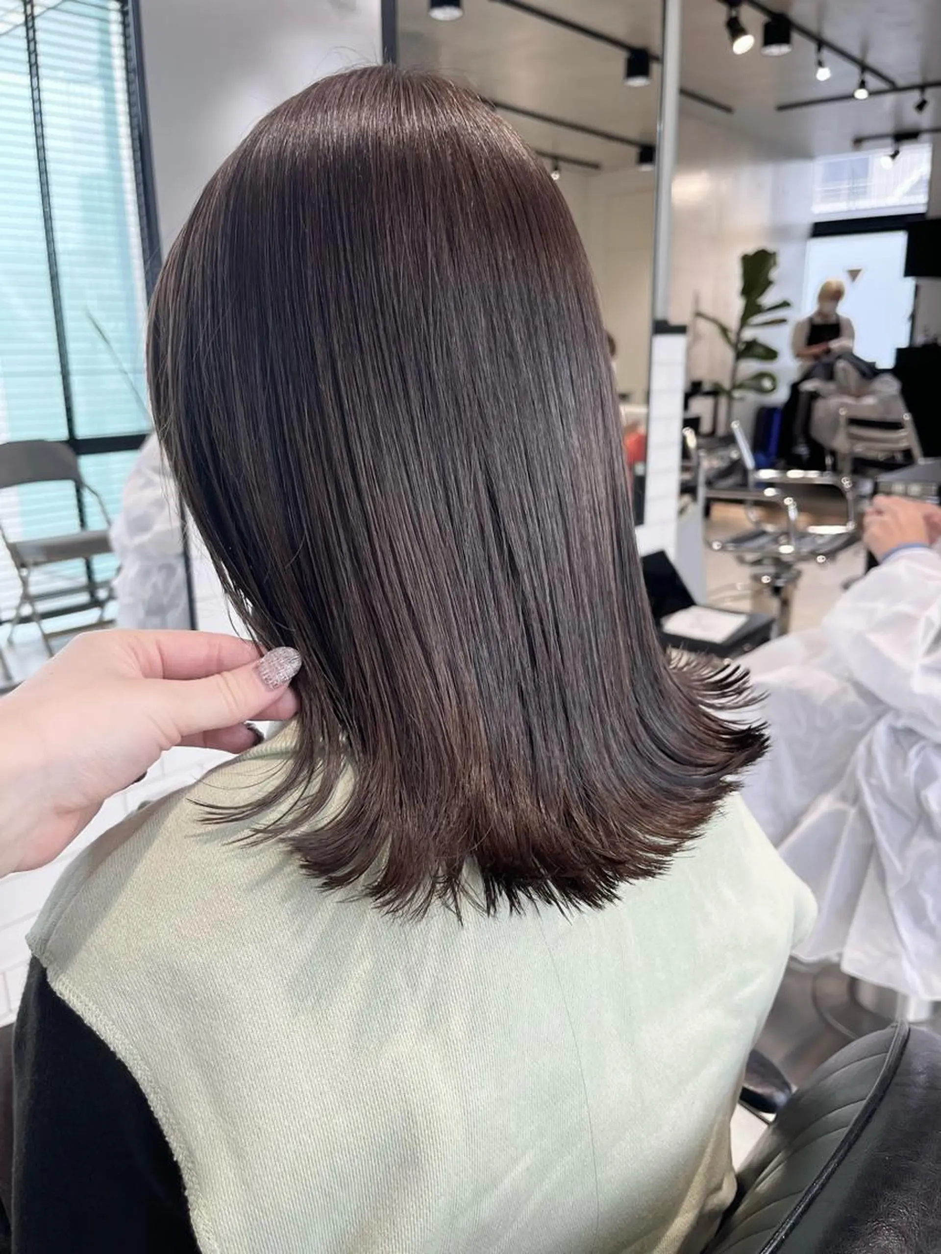 セミロング カラー パーマ ヘアアレンジ カット ヘアカラー トリートメント 透明感/オリーブ/ グレージュ/YUKAのヘアスタイル