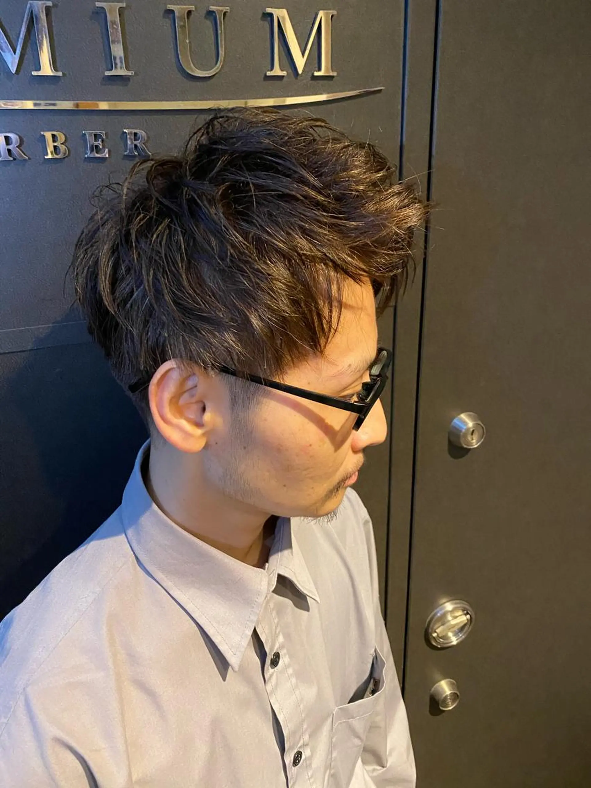 ミディアム カラー メンズ 岡本 宗士のヘアスタイル