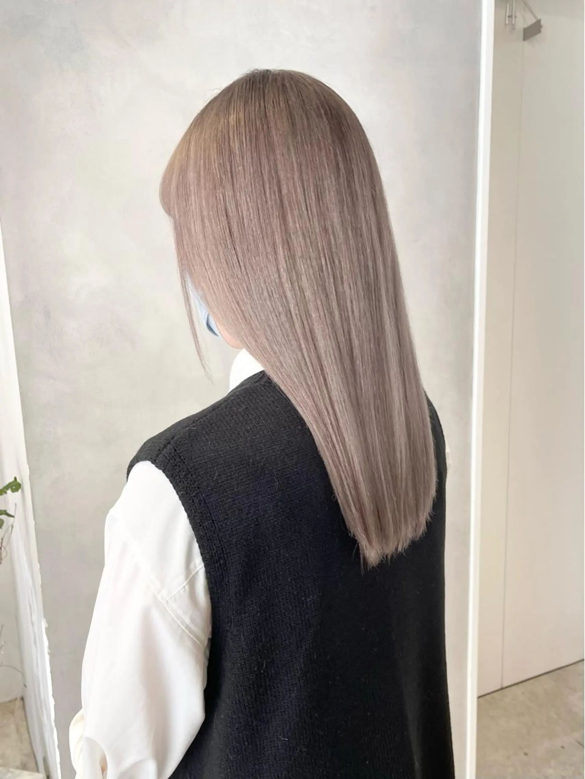 ロング カラー 透明感カラー グレージュ カット ヘアカラー トリートメント 🦋レイヤーカット ミドリカワ🦋のヘアスタイル