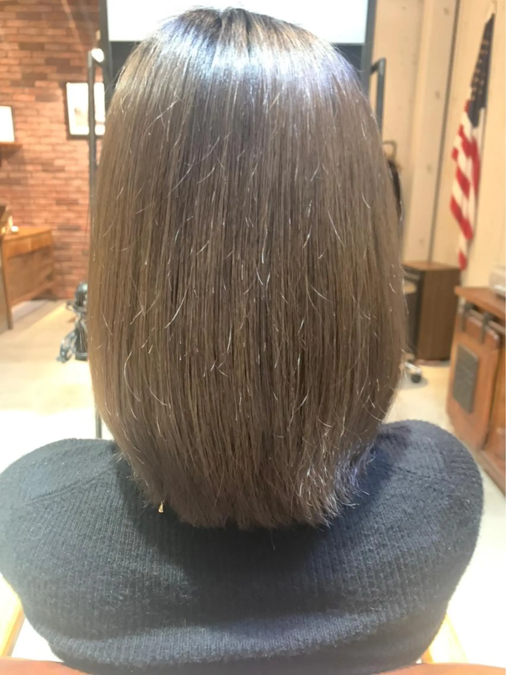 ミディアム カラー 毛谷 嘉明/ブリーチカラーのヘアスタイル