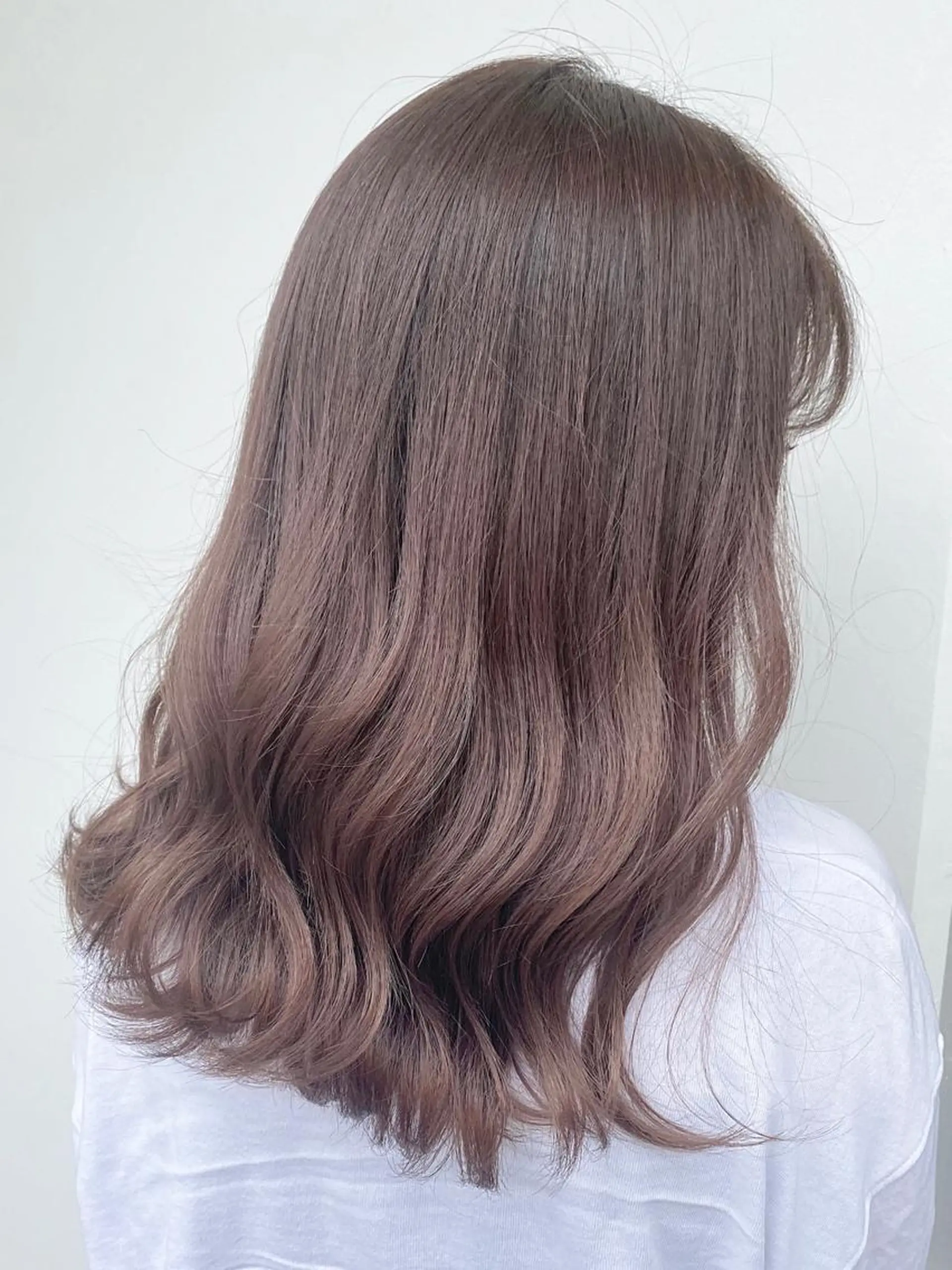 セミロング カラー パーマ ヘアアレンジ メンズ ネイル マツエク・マツパ ベージュカラー モカベージュ トリートメント 艶ピンク*ヘアセット 🌙shioriのヘアスタイル
