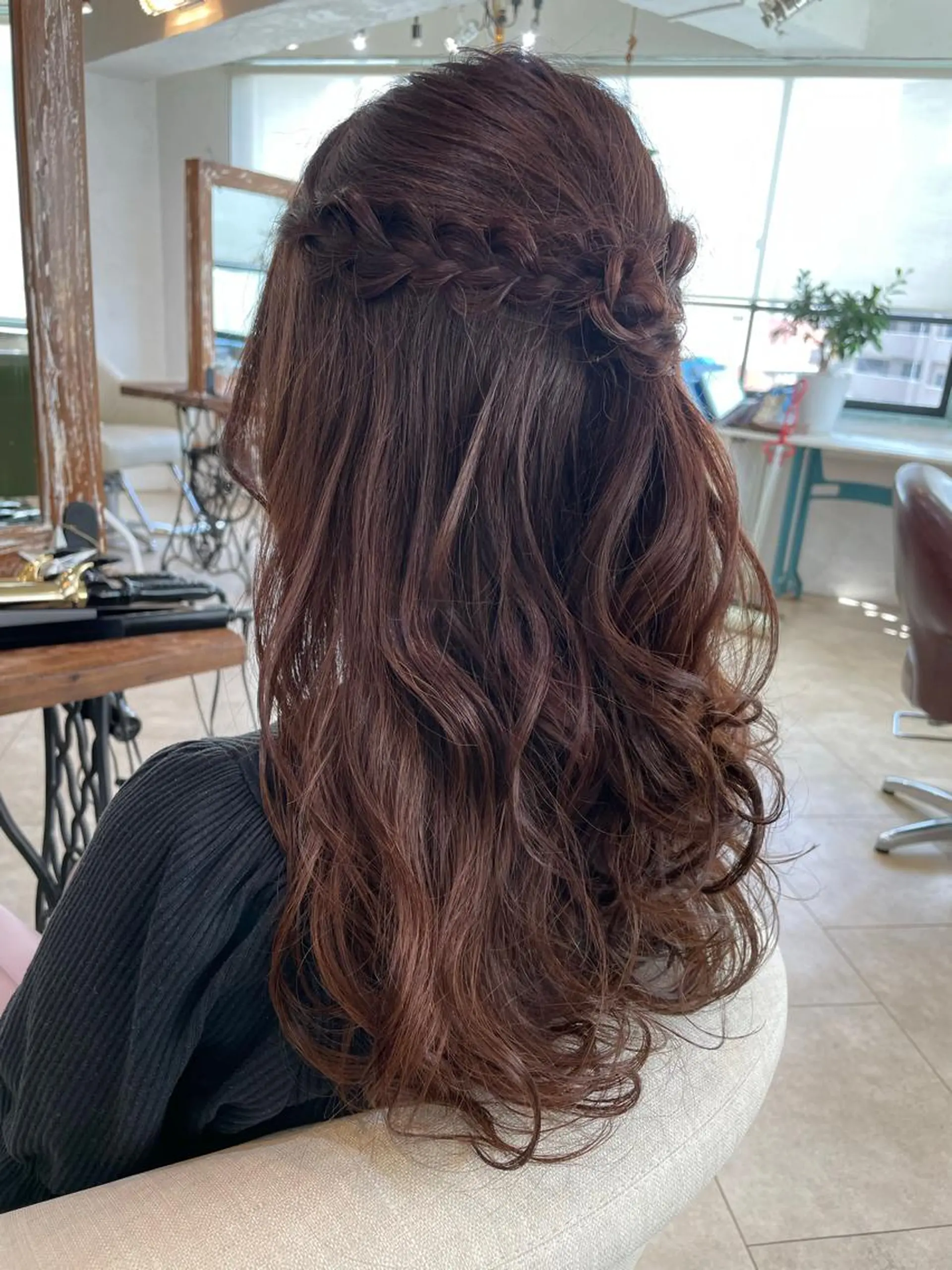 ロング ヘアセット 金子 しおりのヘアスタイル