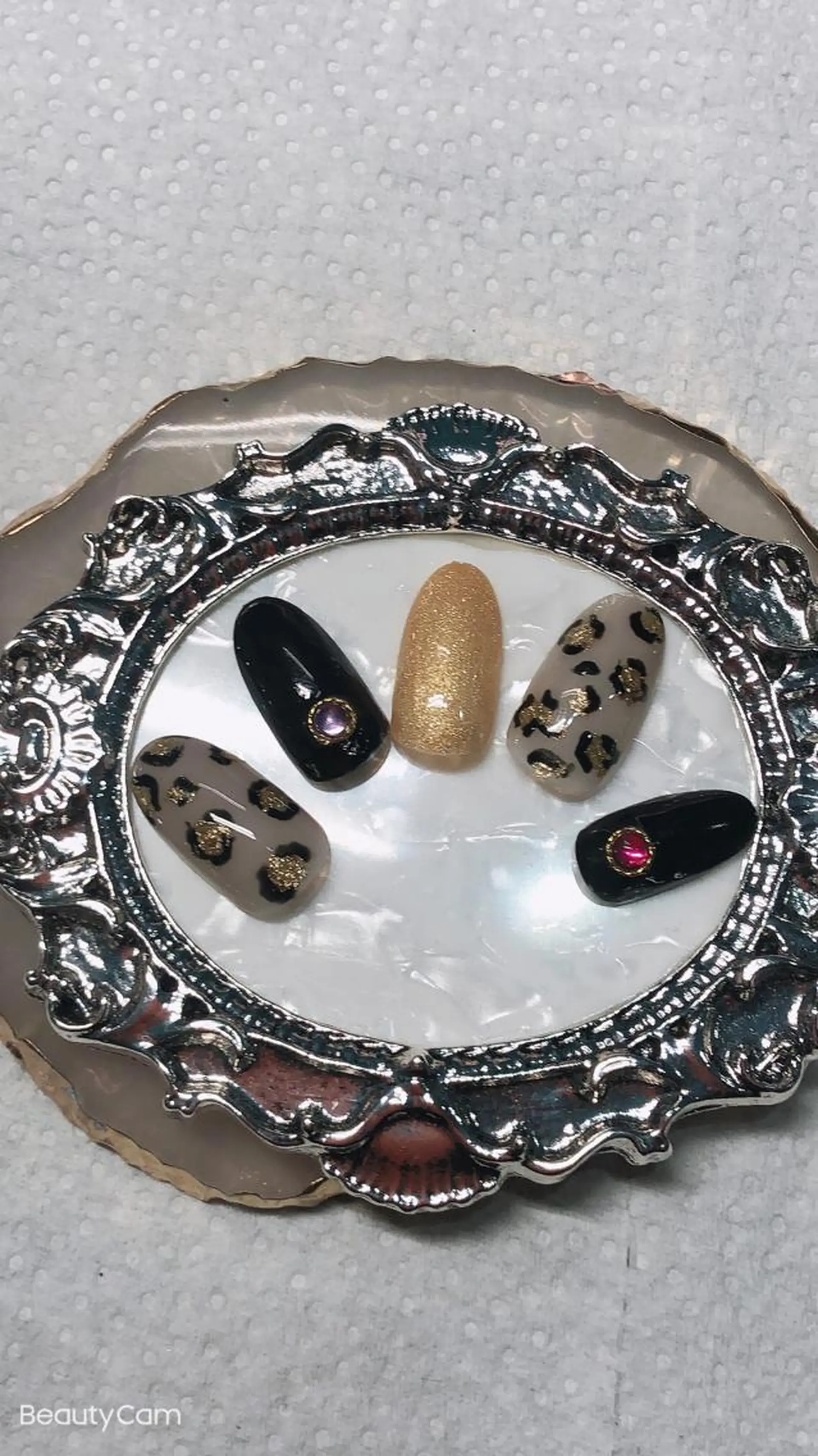 ネイル ✨アン ミユ✨のネイルデザイン