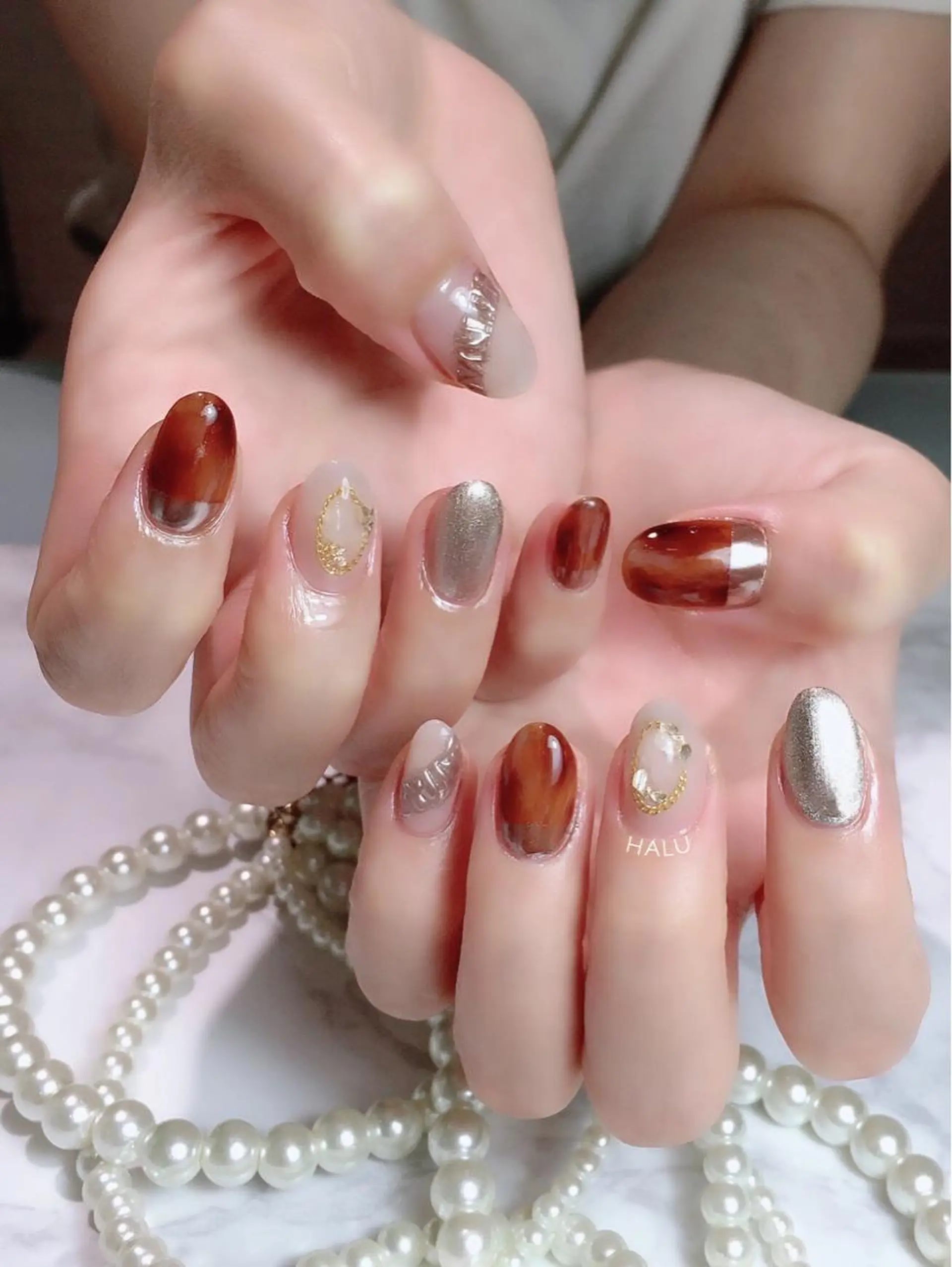 ネイル ミラーネイル ニュアンスネイル HALU ハルのネイルデザイン