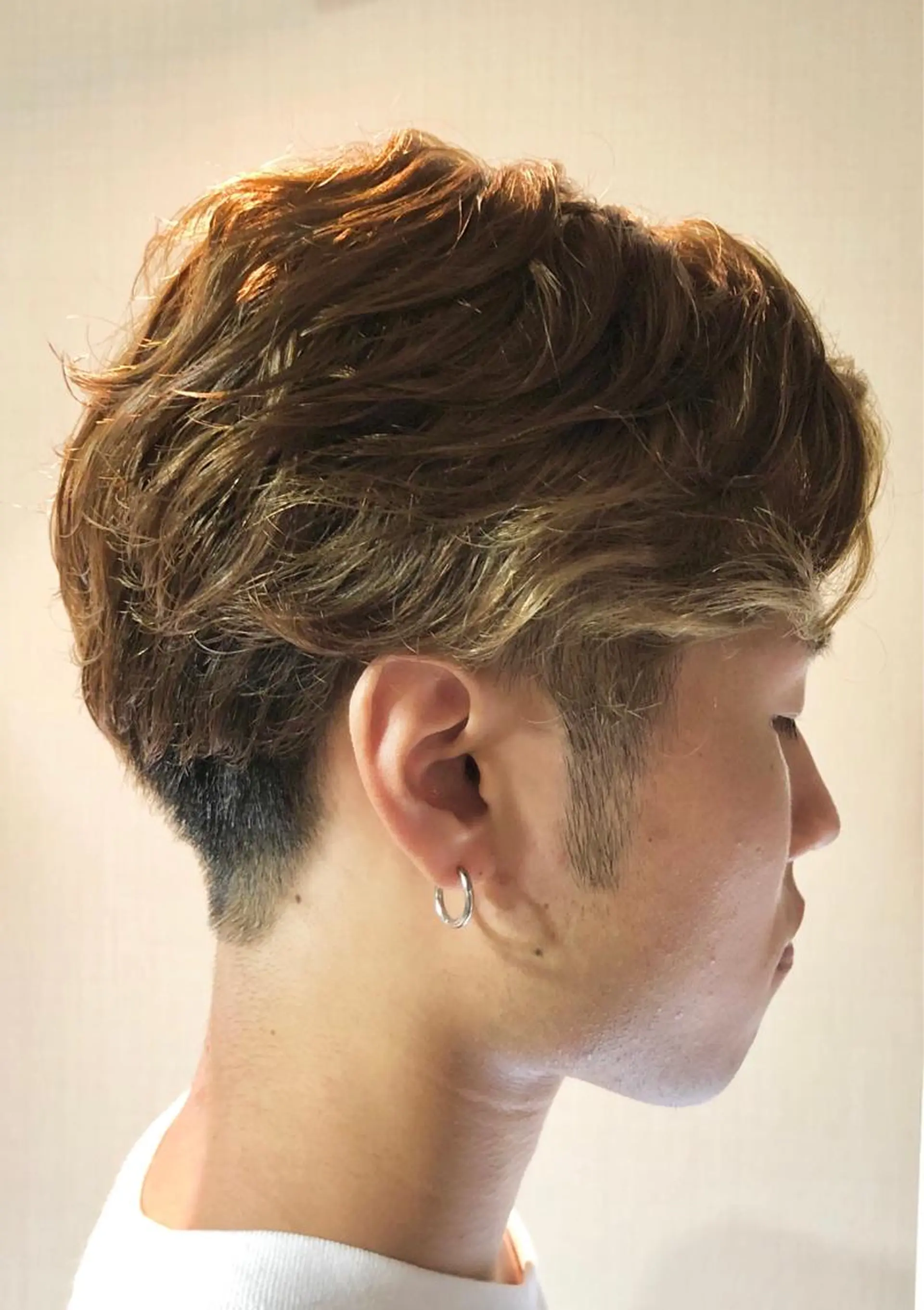 カラー メンズ メンズハイトーン メンズパーマ ベージュカラー ハイトーンカラー ハイトーンベージュ 興津/韓国レイヤー ダブルカラー美髪縮毛のヘアスタイル