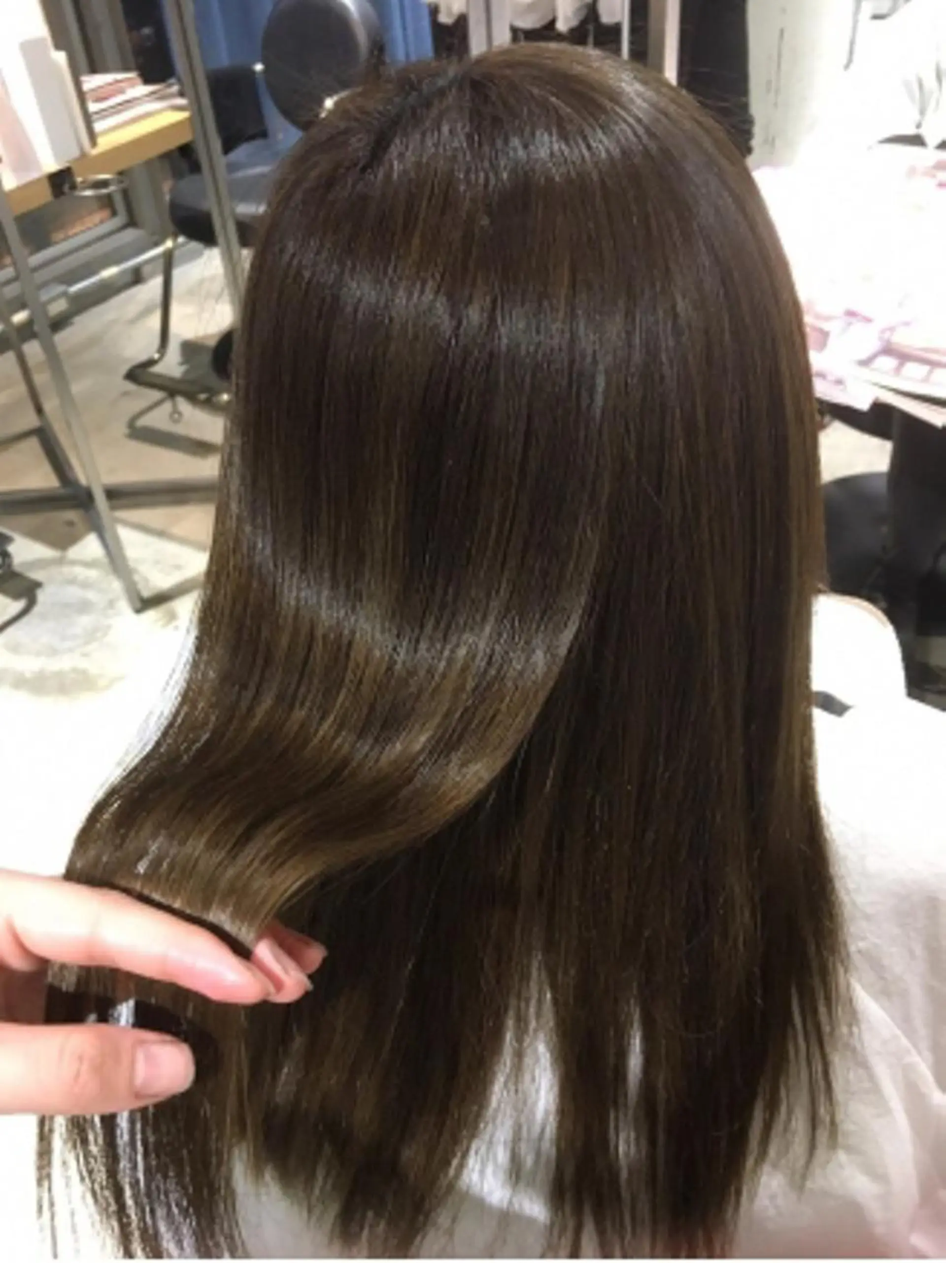 セミロング カラー パーマ 濱岡 恭子のヘアスタイル