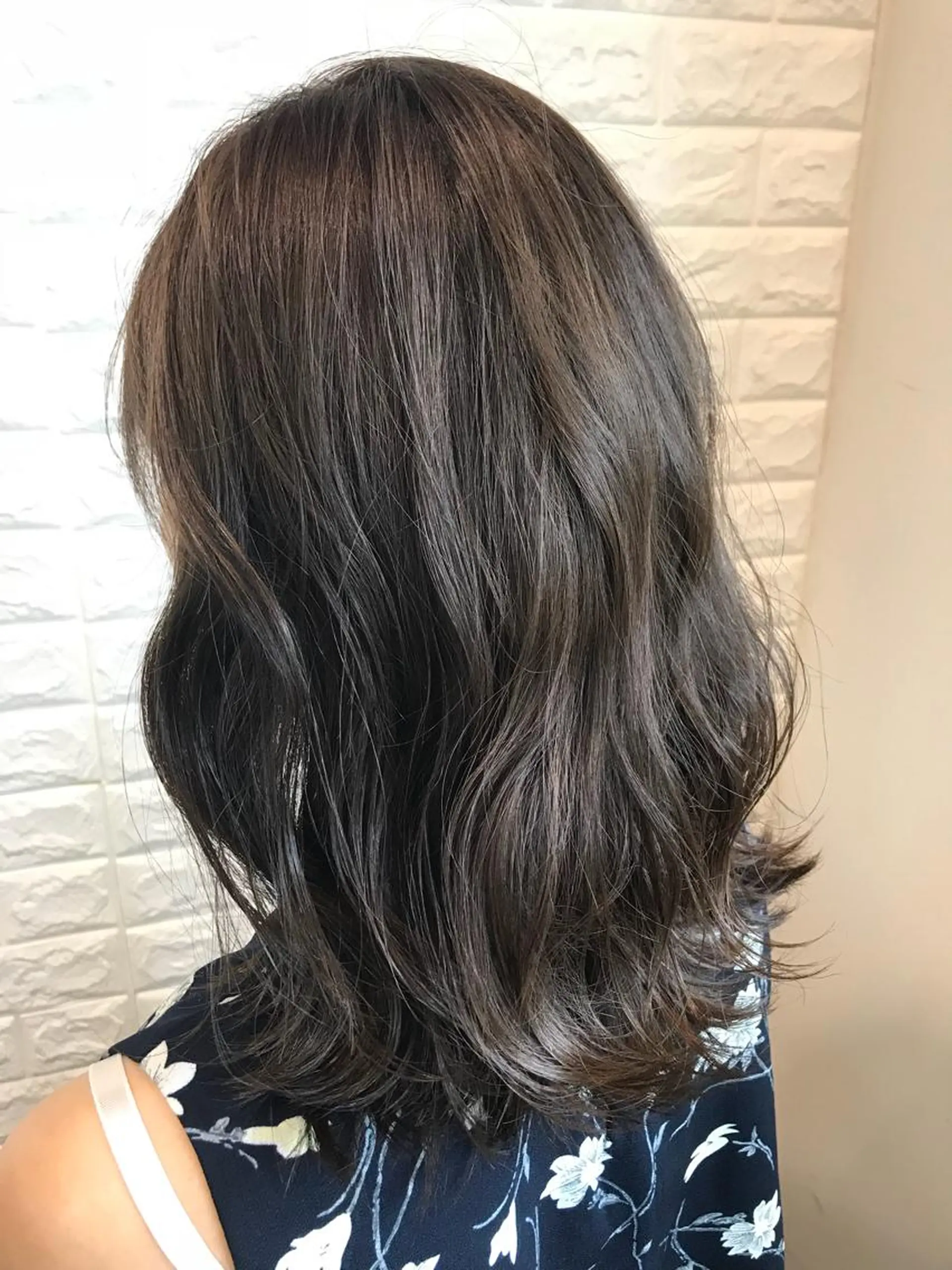 セミロング カラー イルミナカラー 外国人風カラー 縮毛矯正/ 髪質改善 /ショート　圍　崇行のヘアスタイル