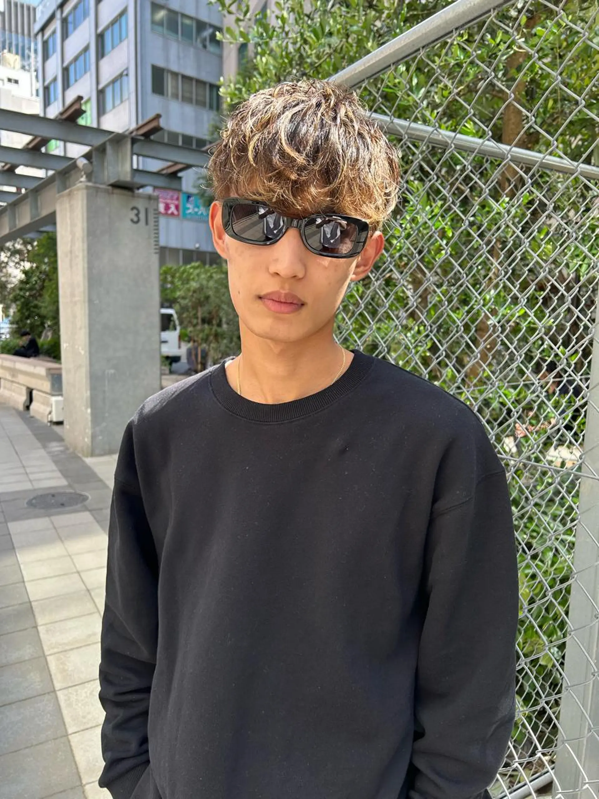 ショート カラー パーマ メンズ メンズブリーチ メンズハイライト メンズインナーカラー メンズパーマ プードルパーマ 💈メンズ短髪特化 ✂︎伊藤大輝💈のヘアスタイル