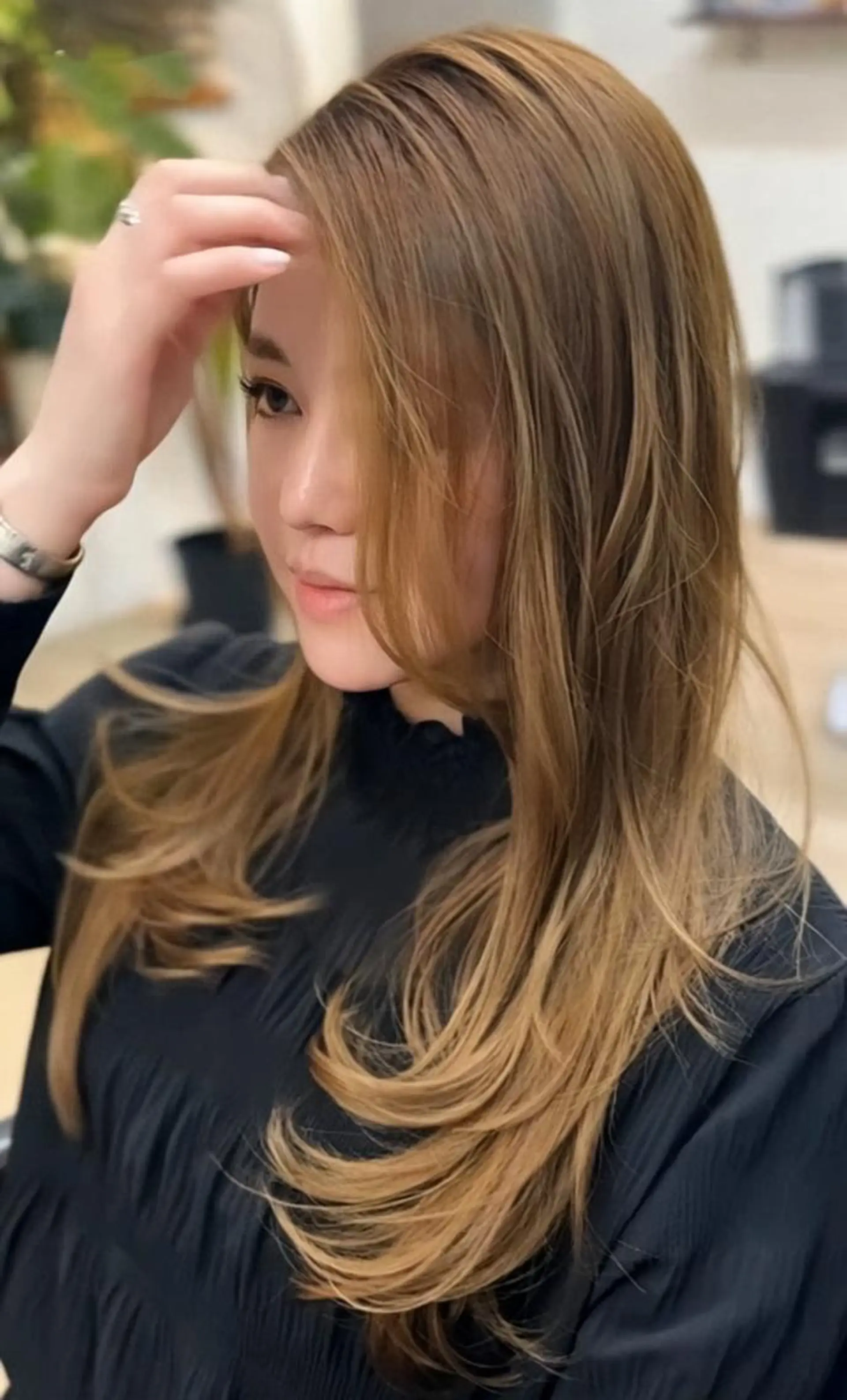 セミロング カット 縮毛矯正 TAKA|名駅| 清潔感×上品垢抜けのヘアスタイル