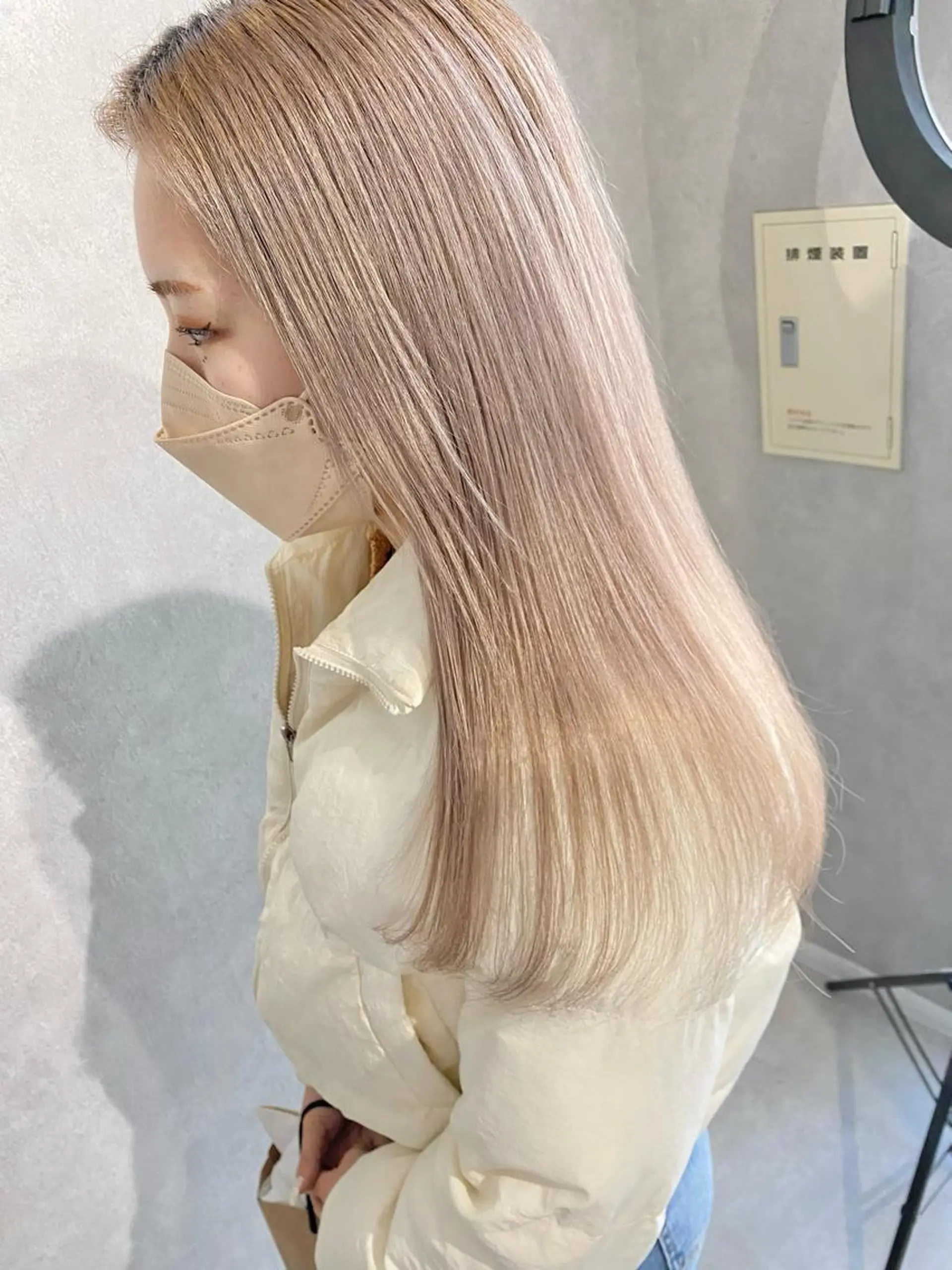 カラー ベージュカラー ミルクティーベージュ ハイトーンボブ /tasukuのヘアスタイル