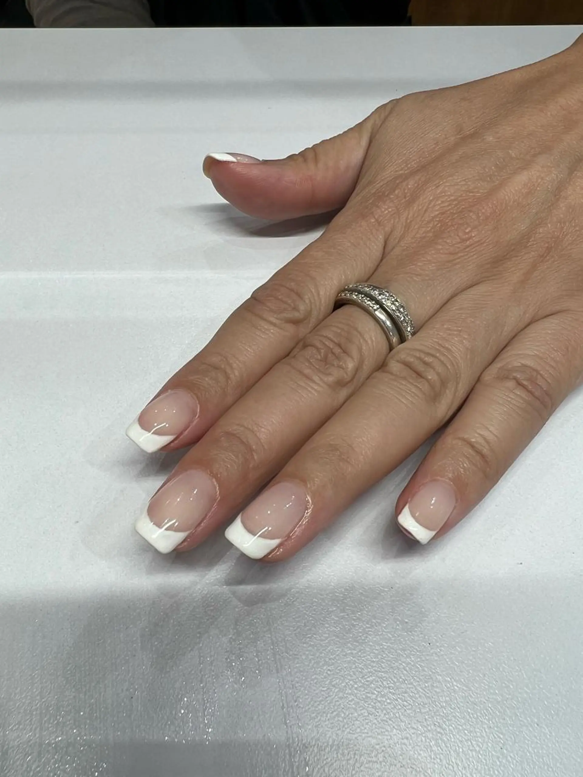 ネイル フレンチネイル takahashi chikaのネイルデザイン