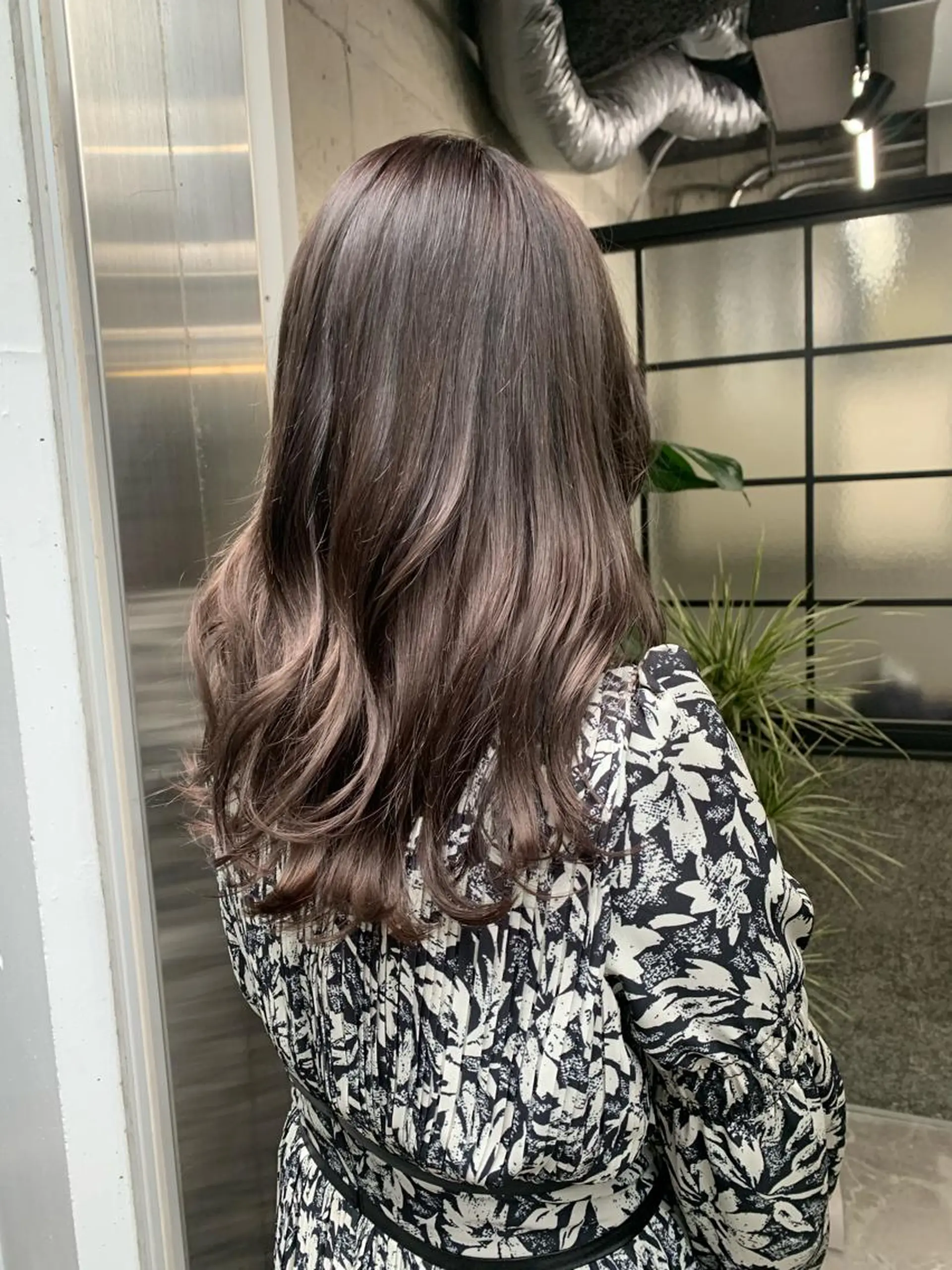 ロング カラー 透明感カラー ハイトーンカラー ピンクカラー ピンクパープル パープルカラー カット ヘアカラー トリートメント 垢抜けヘア♡柔らかい カラー/mihoのヘアスタイル