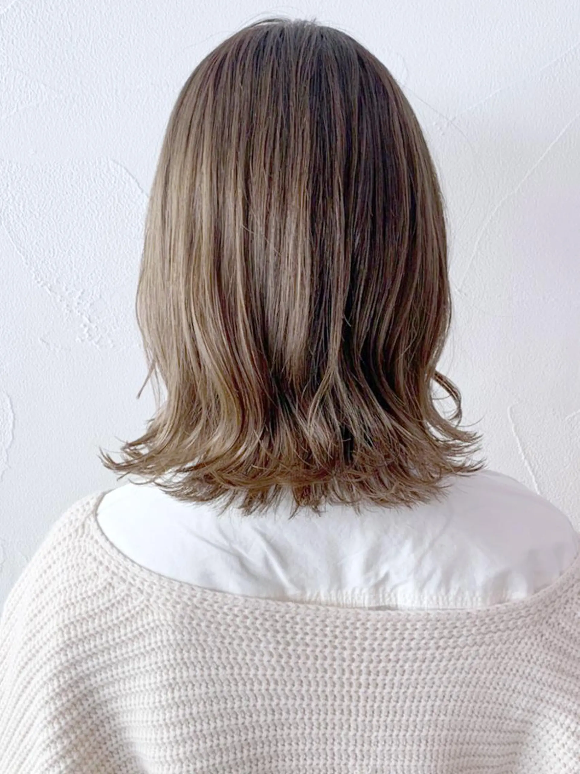 ミディアム カラー パーマ ヘアアレンジ ベージュカラー オリーブベージュ ITbyALBUM 浦和店のヘアスタイル