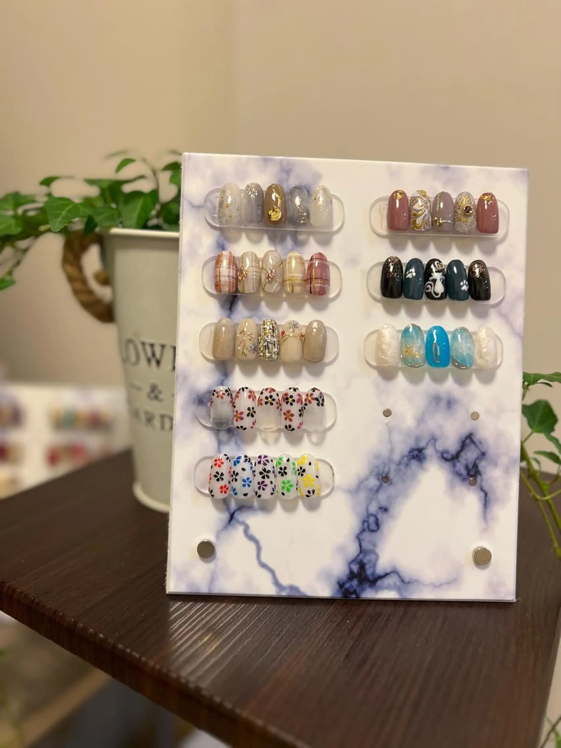 カラー ネイル ecru エクリュのネイルデザイン