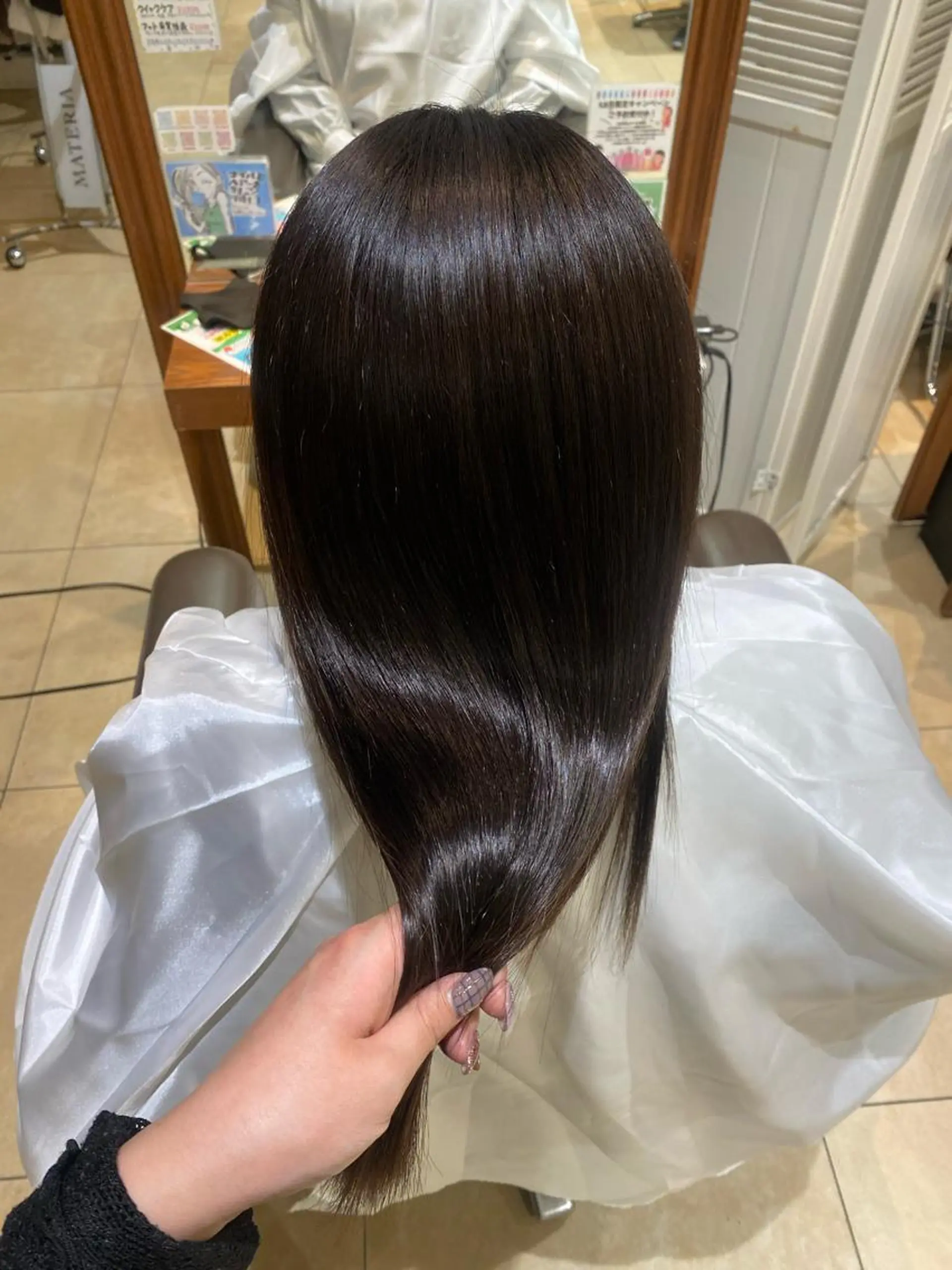 ミディアム ꧁𐬹川端 さくら𐬹꧂のヘアスタイル