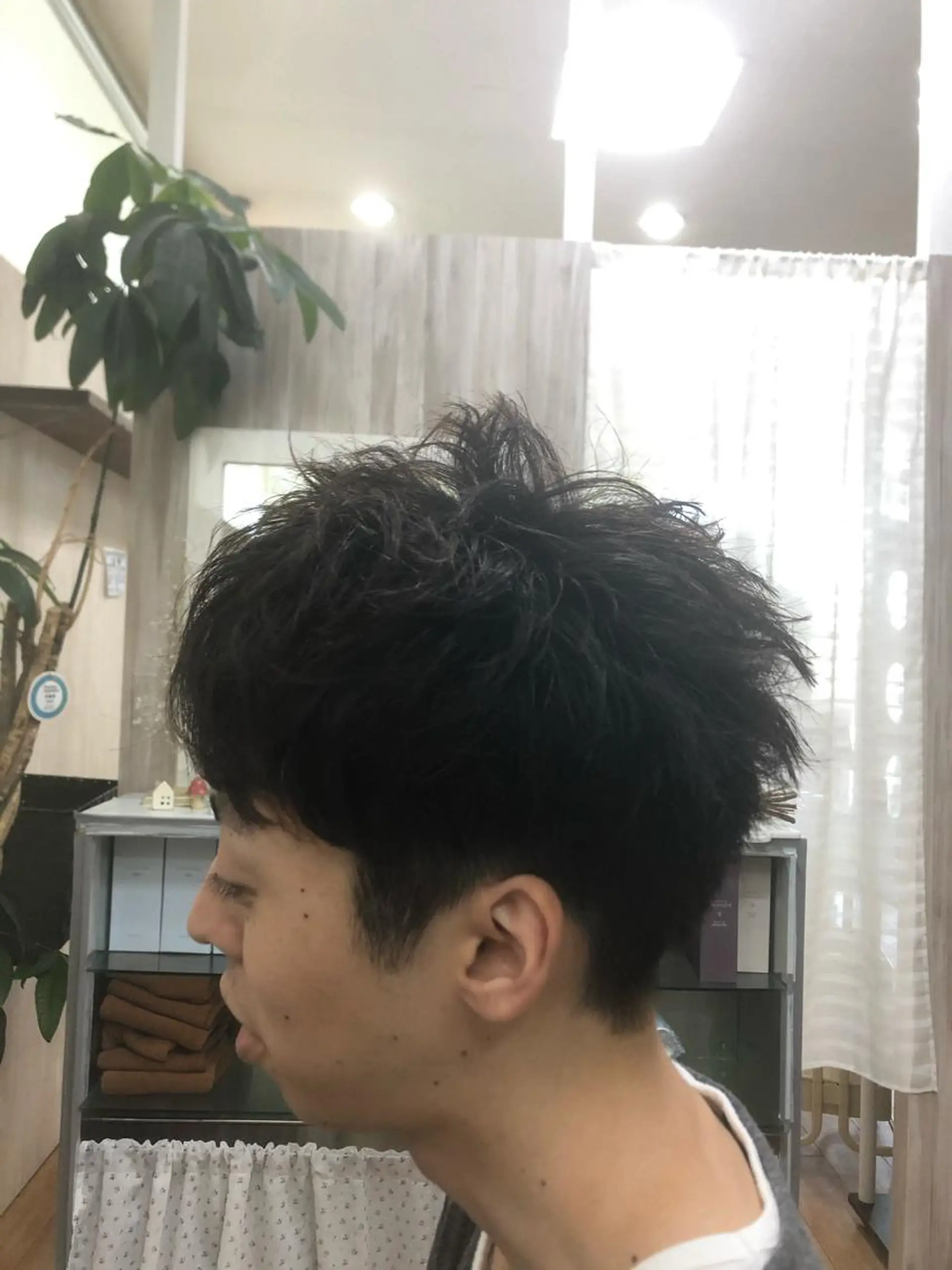 メンズ メンズパーマ メンズツイストパーマ ツイストパーマ 岩尾 志保のヘアスタイル