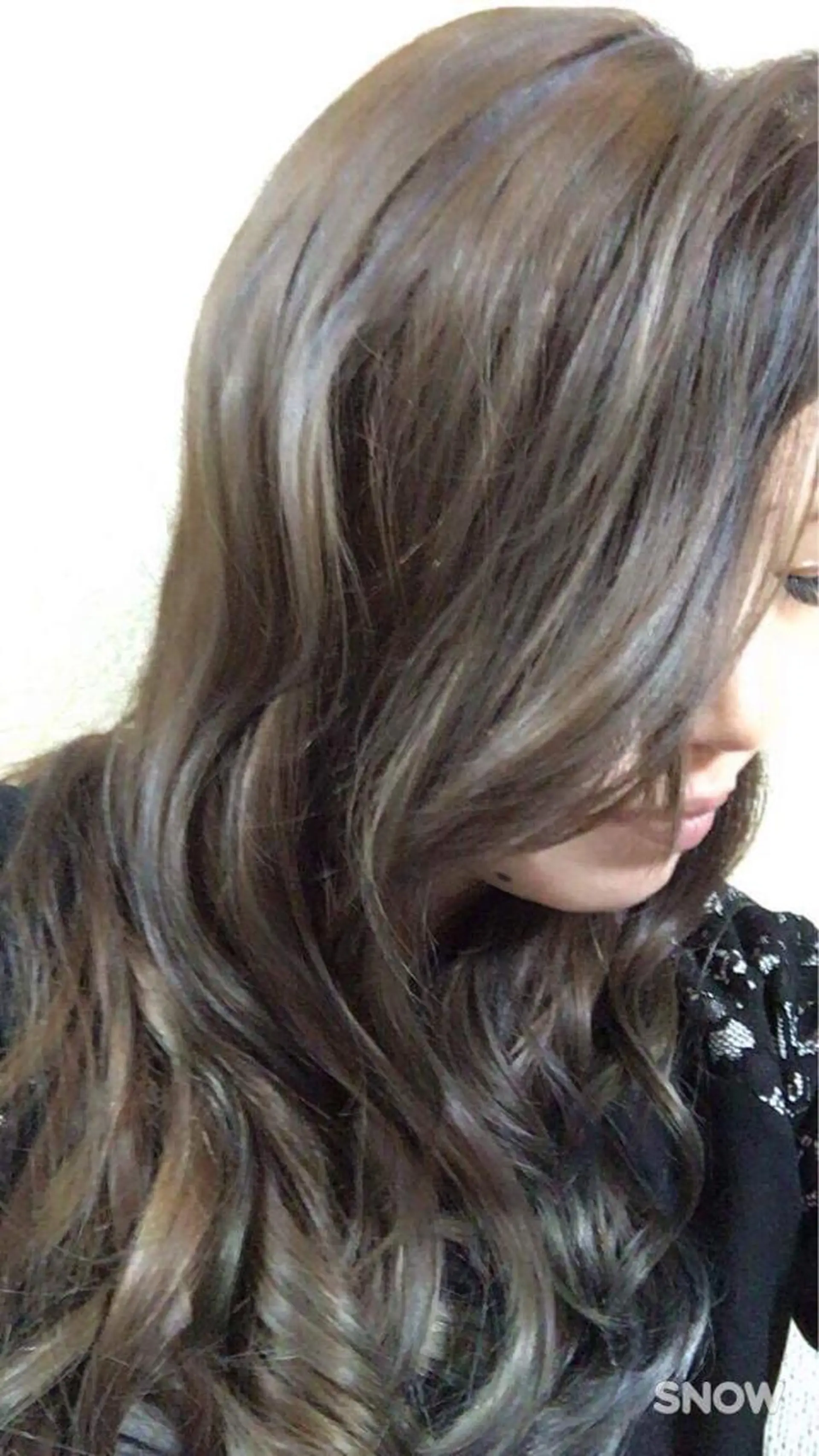 ロング カラー マツエク・マツパ グレージュ ハイライトカラー ハイライト 黒木 健悟のヘアスタイル