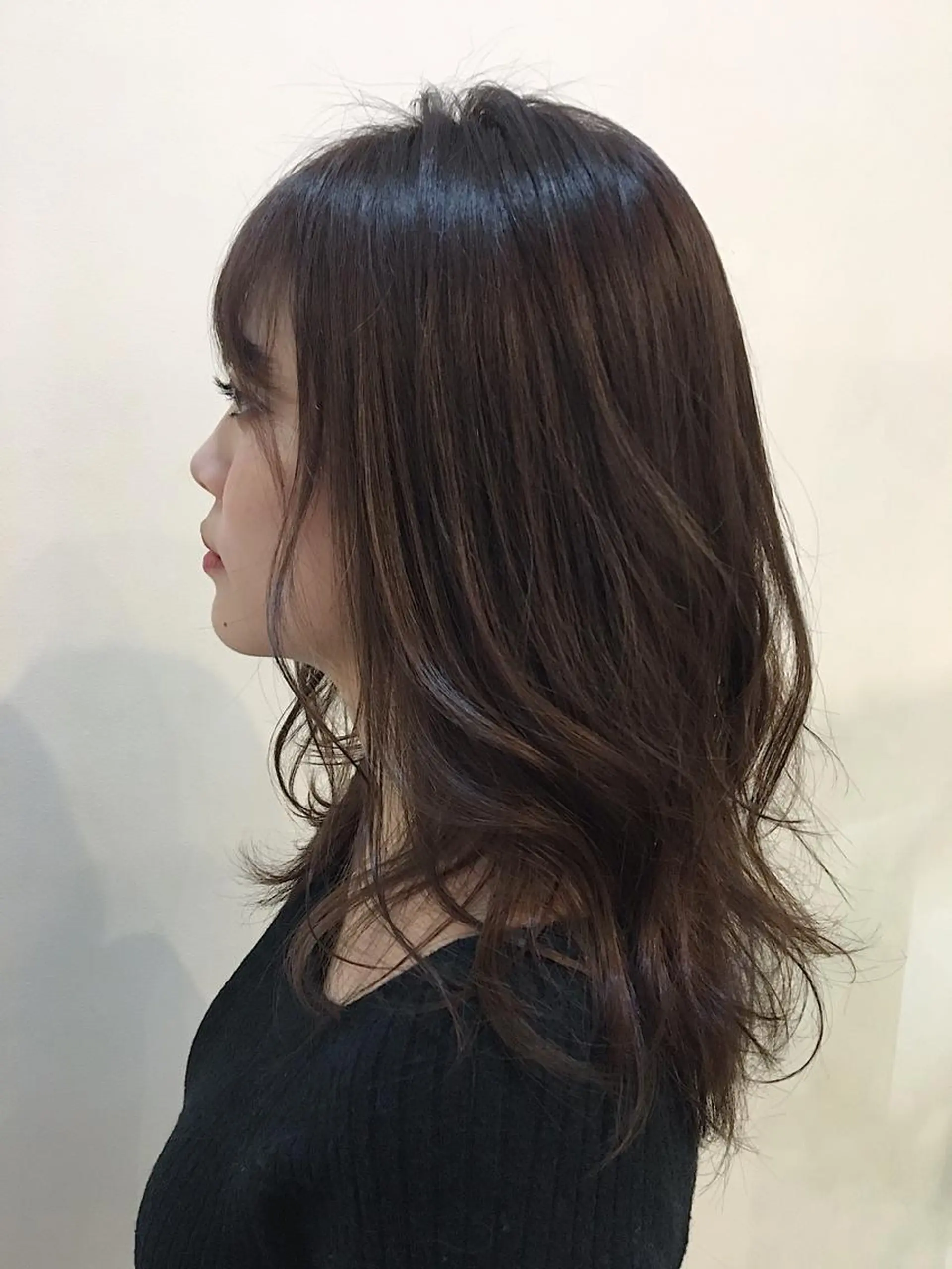 セミロング カラー ブラウンカラー くすみブラウン 狩野 羅夢のヘアスタイル