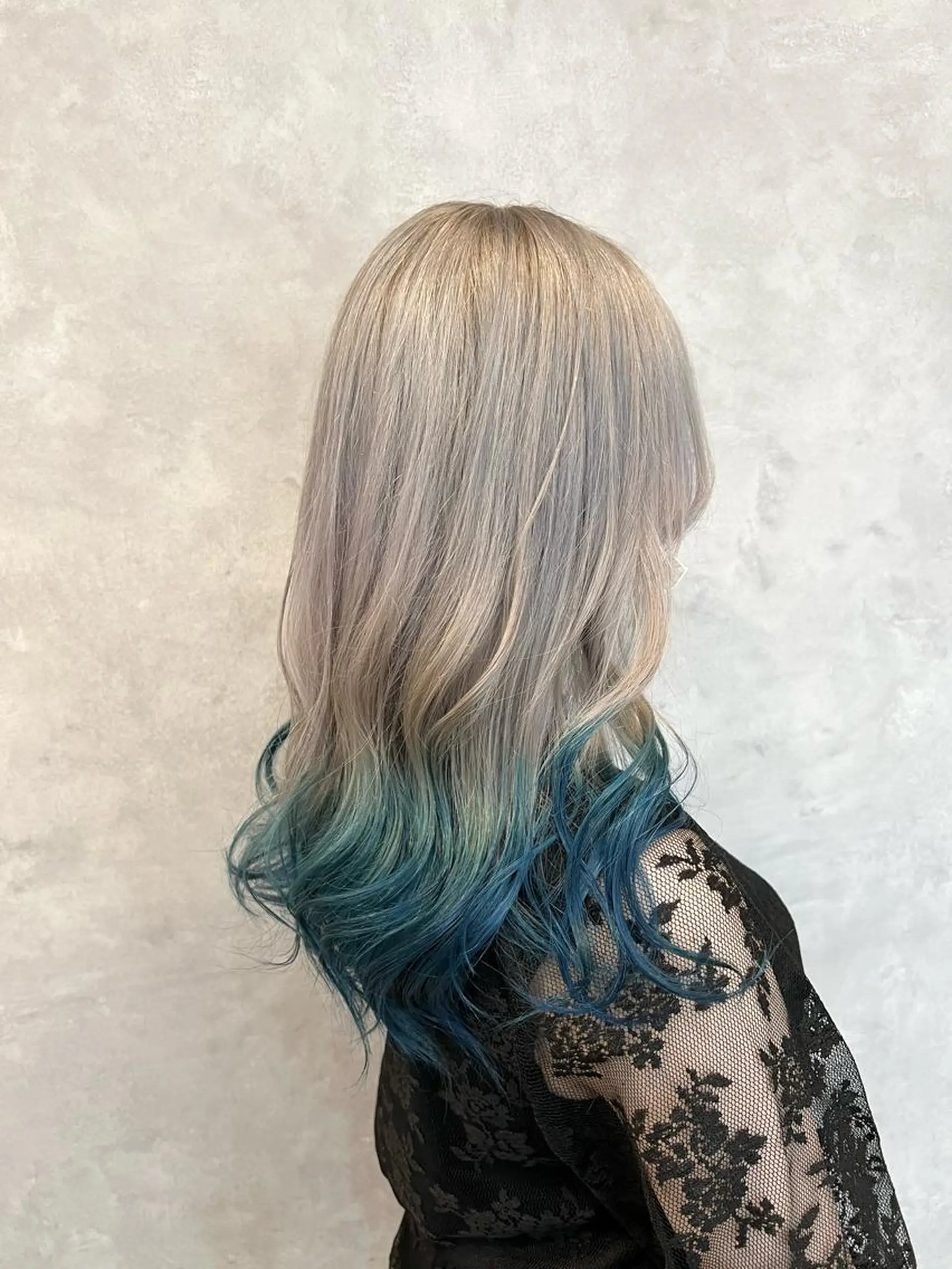 カラー SALOWIN栄 高須大貴のヘアスタイル