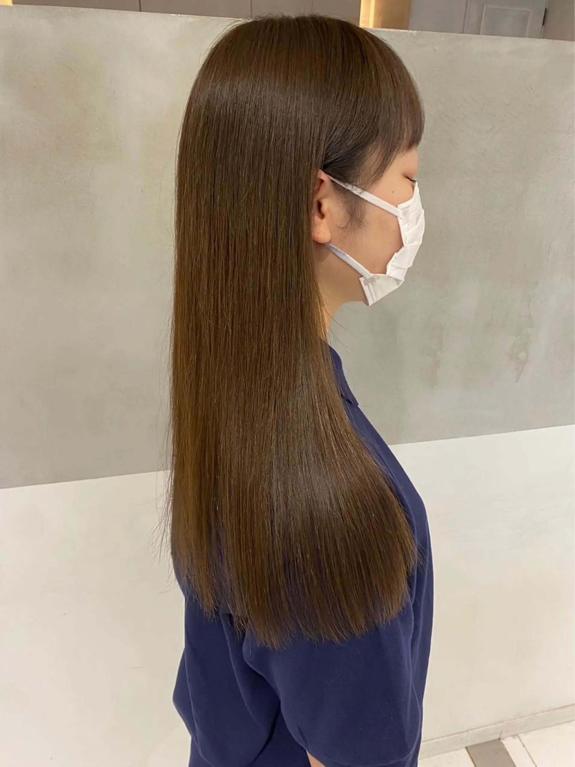 セミロング 似合わせカットカラー 💎モエのヘアスタイル