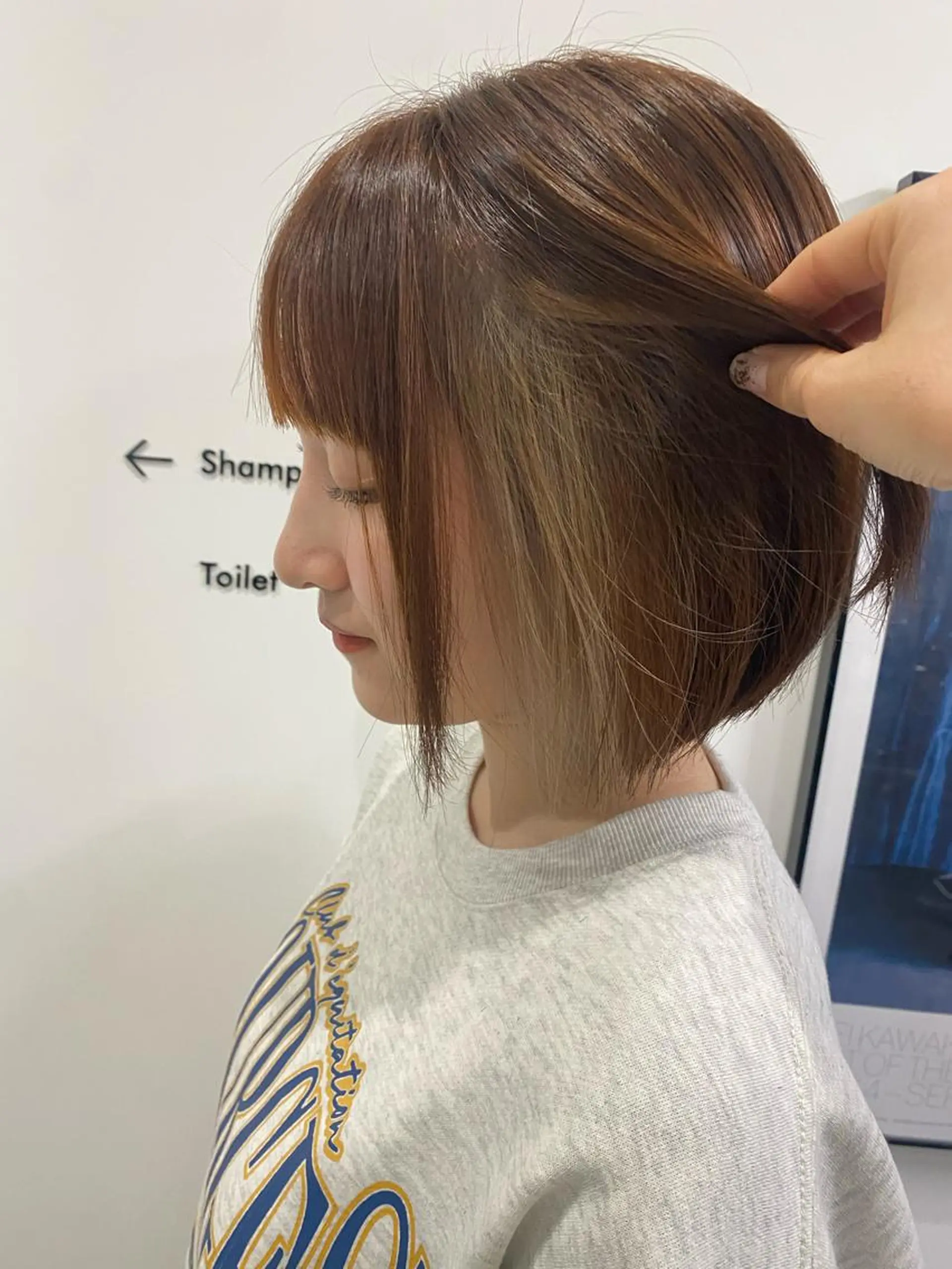 カラー ベージュカラー インナーカラー ミルクティーベージュ 宇野 鈴花のヘアスタイル