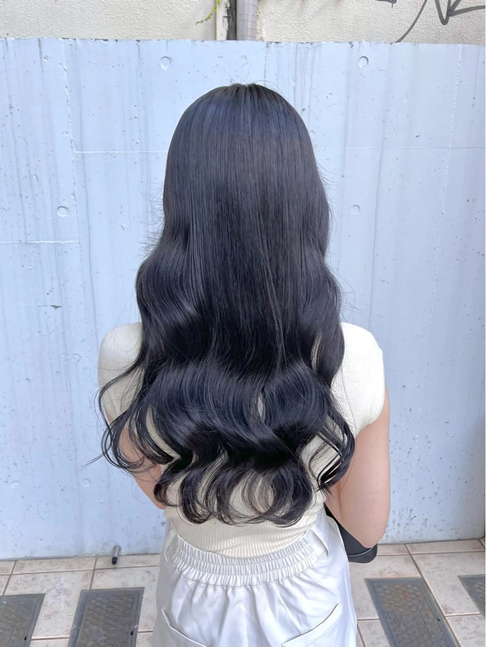 ロング カラー アッシュ ハイトーンカラー パープルカラー 泉 堅也のヘアスタイル