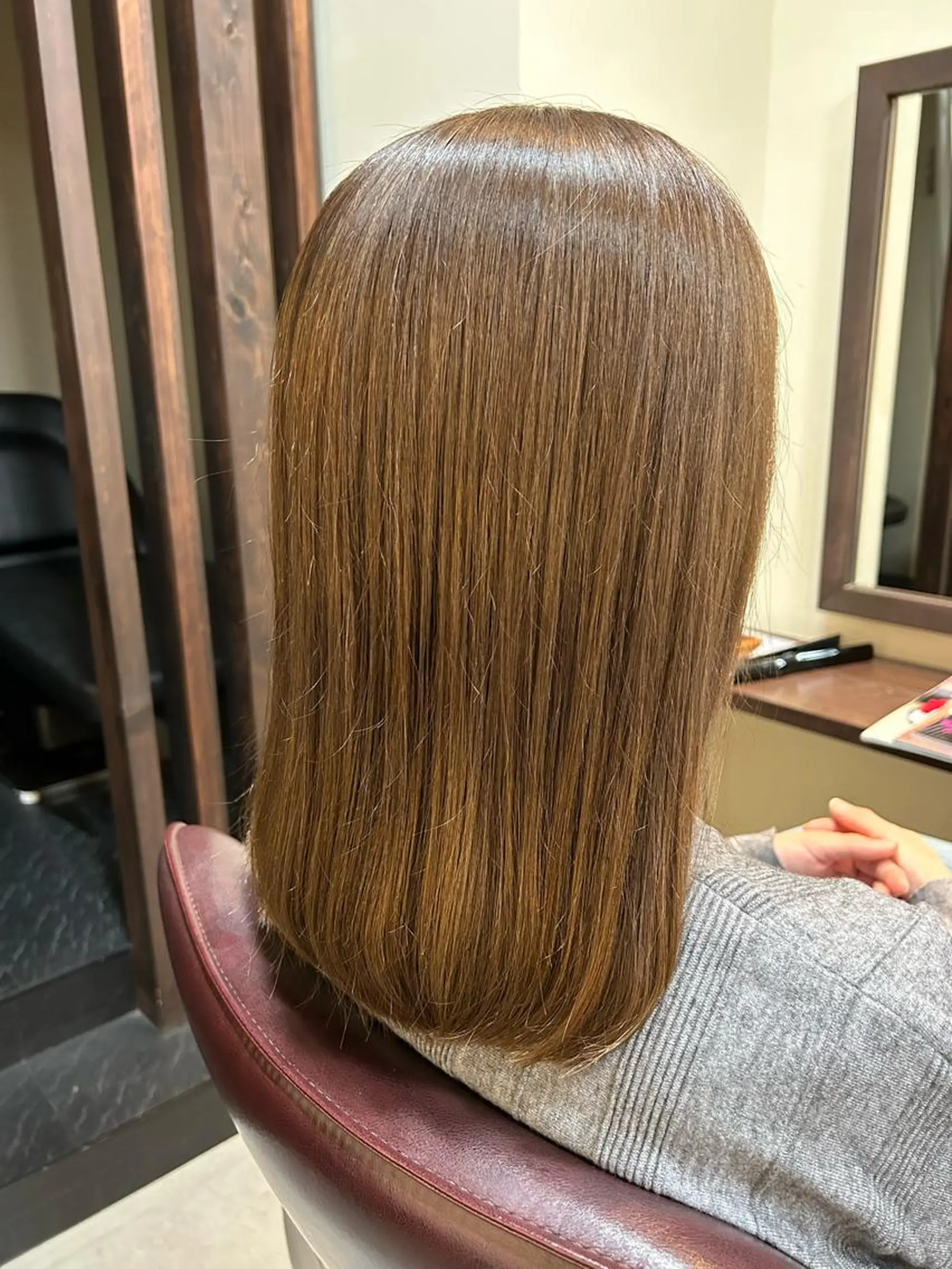 セミロング 水谷 菜央のヘアスタイル