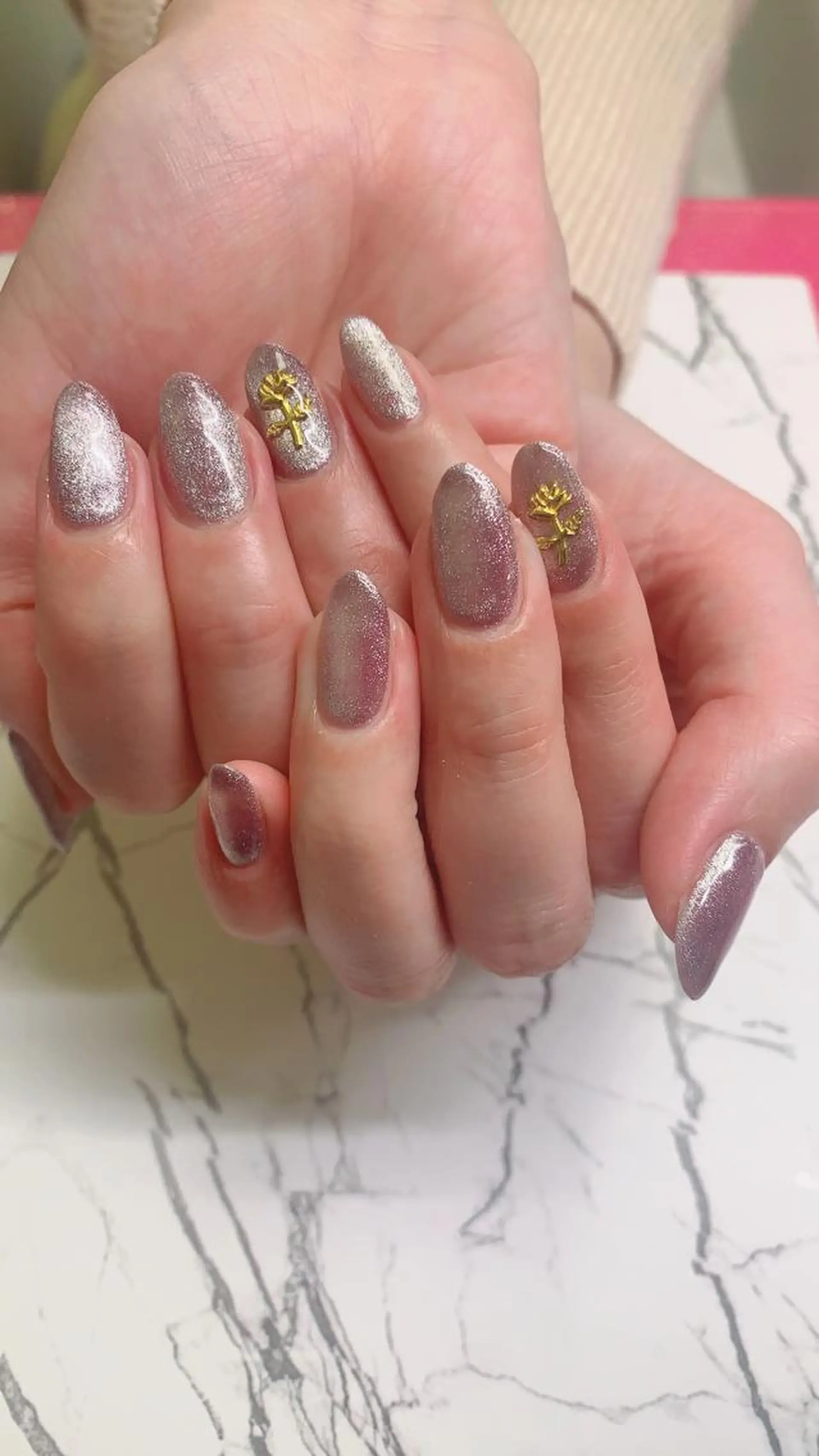 ネイル はな💎ネイル ワンホン、長さ出しのネイルデザイン