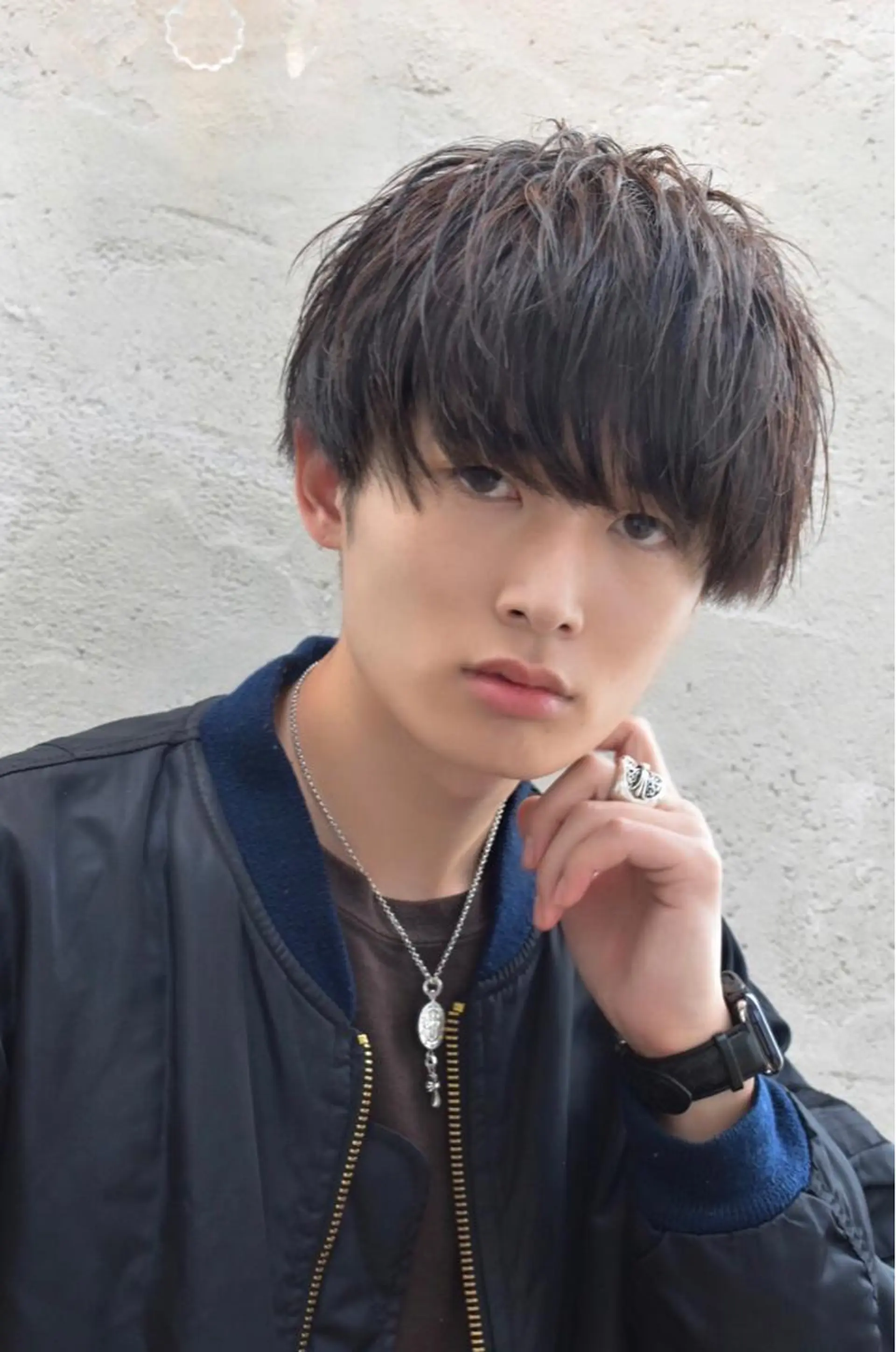 メンズ マッシュ 刈り上げ ハイトーン職人 ♡中島凱人のヘアスタイル