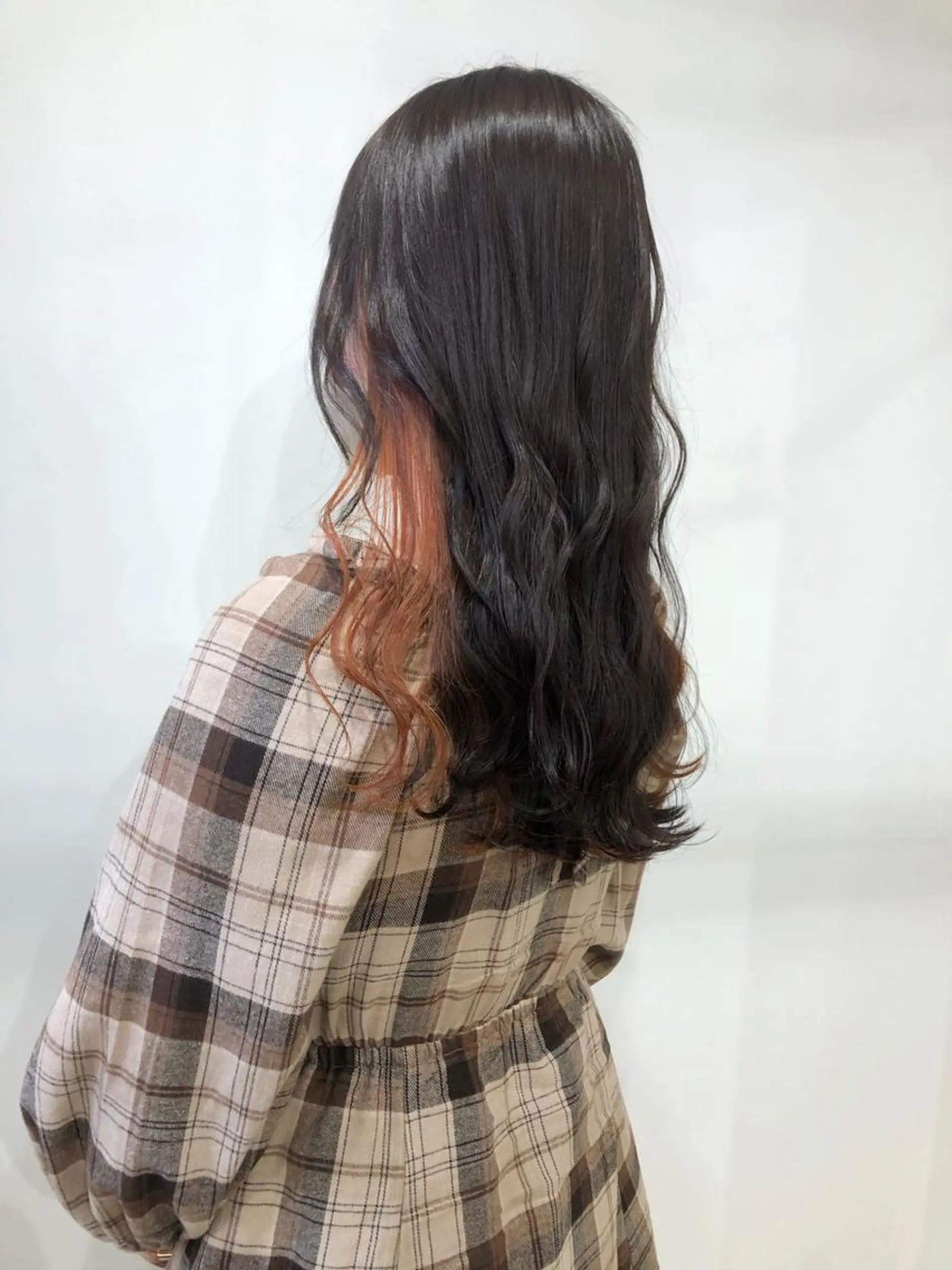 カラー white.梅田 デザインカラー🦄のヘアスタイル