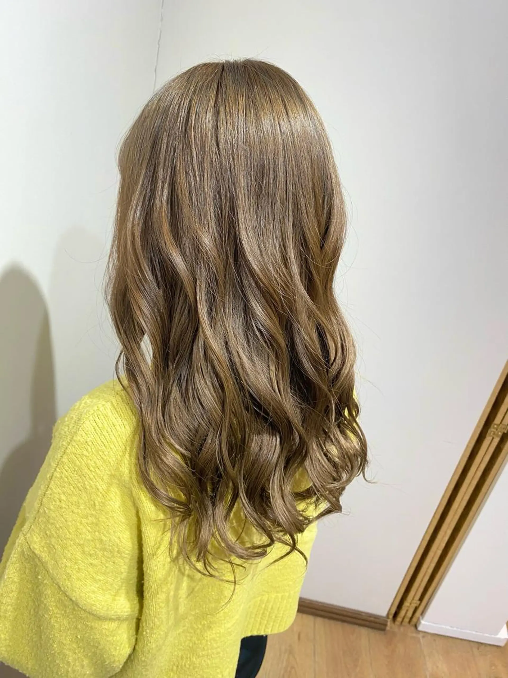 ロング カラー ベージュカラー ヘアカラー トリートメント 暖色系カラー まおのヘアスタイル