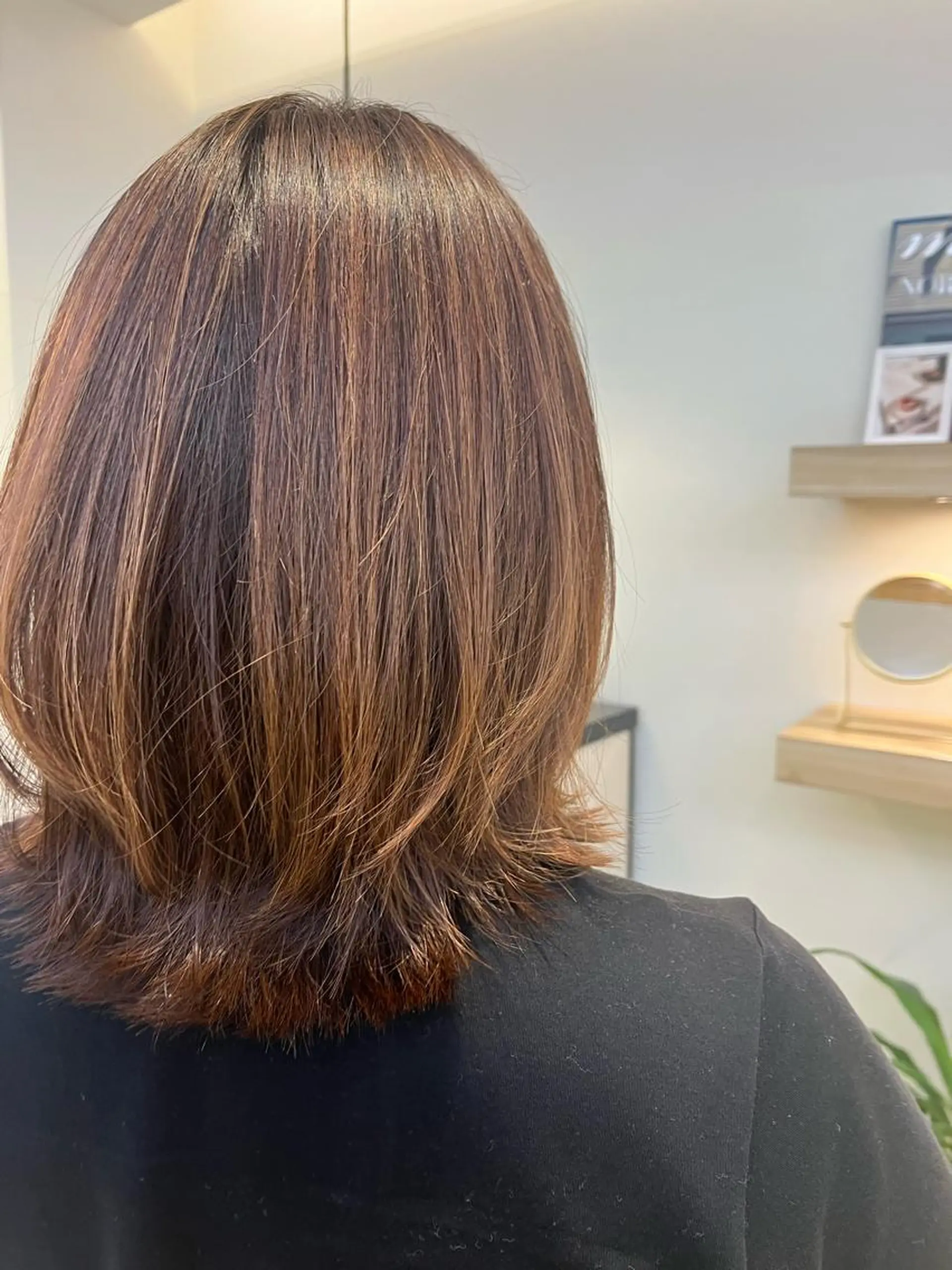 ミディアム コテ巻き風パーマ🫧 麻尋のヘアスタイル