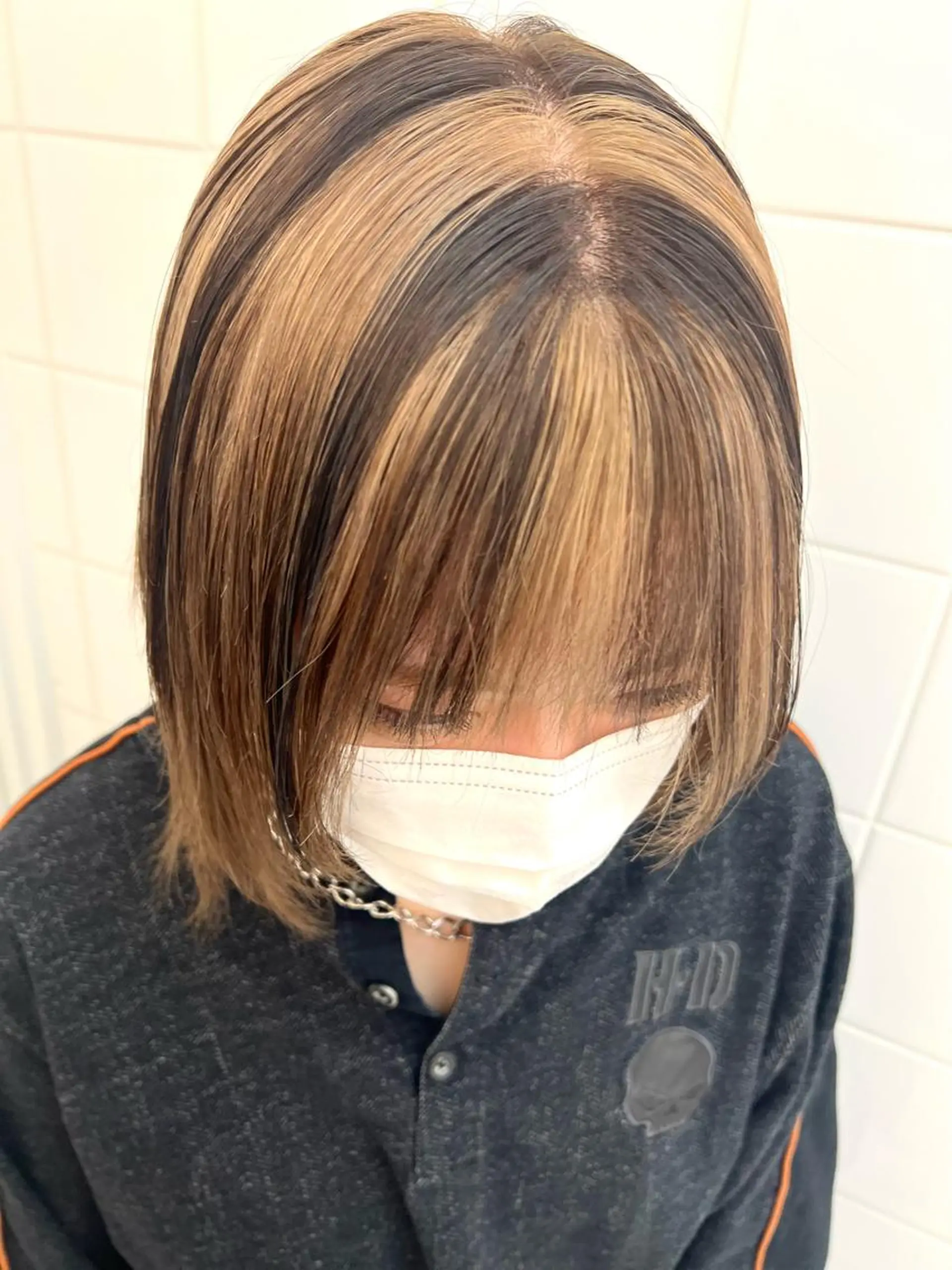 ショート カラー ヘアアレンジ 🧨ブリーチー×ボブ レイヤー💎じゅえるのヘアスタイル