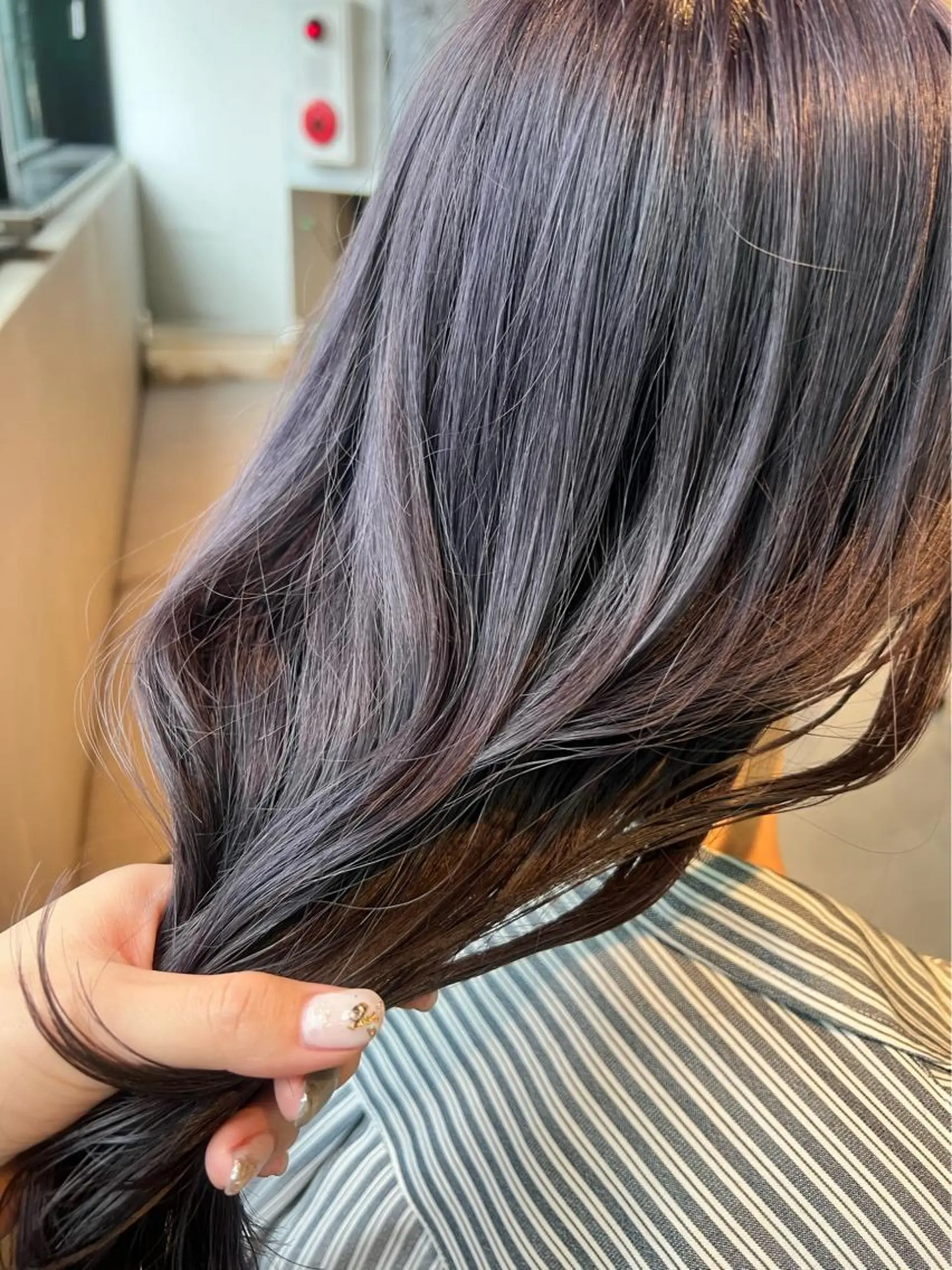 ミディアム カラー 齋藤 みさきのヘアスタイル