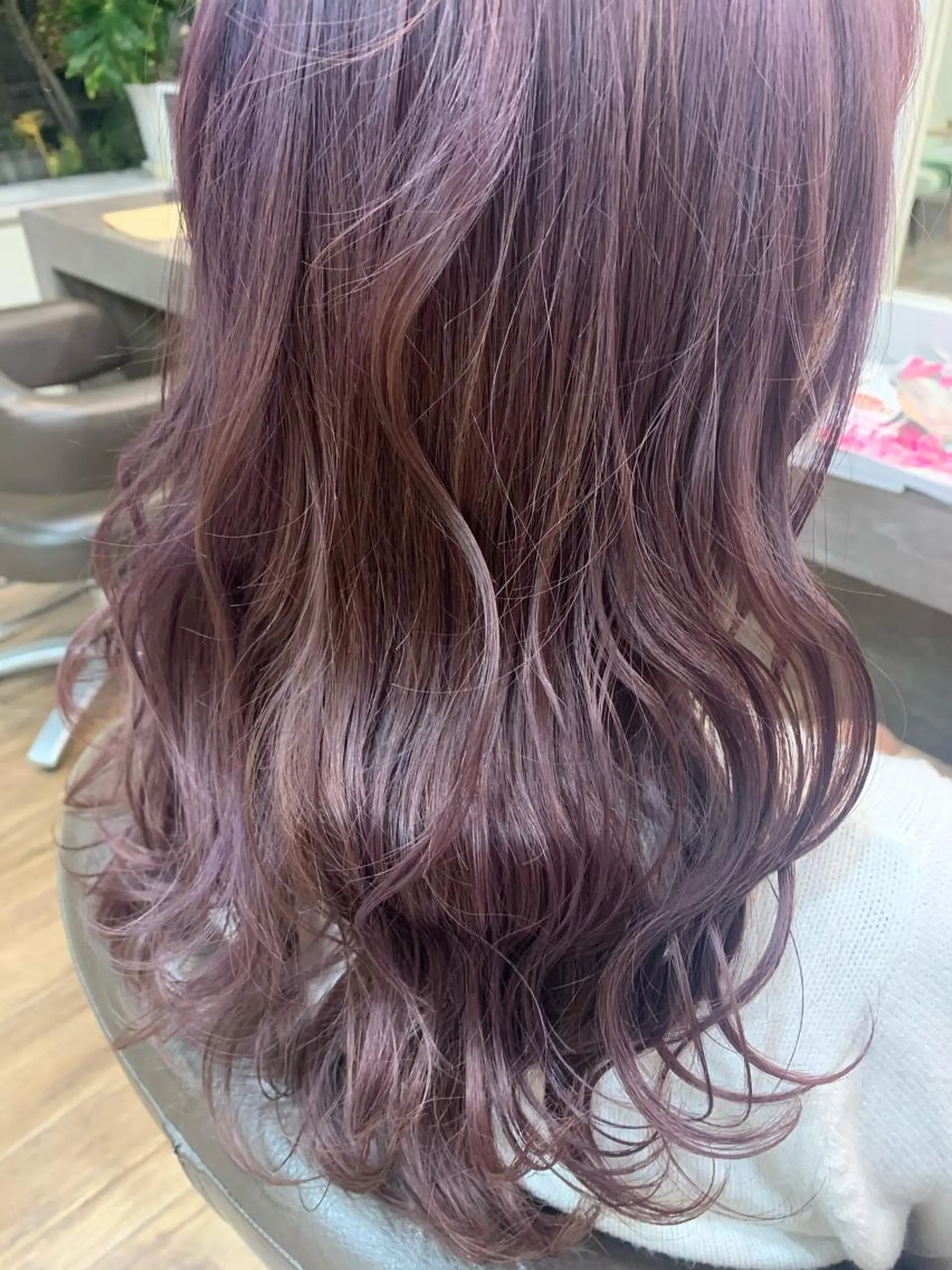 ロング カラー ブリーチ ラベンダーカラー ecru🕊️堀内 眞帆のヘアスタイル