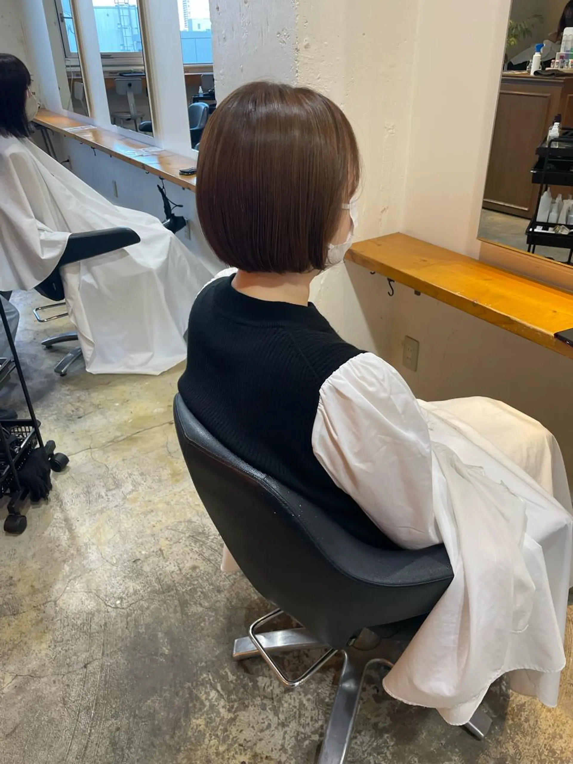 ショート カラー ベージュカラー オレンジ カット ヘアカラー トリートメント MIOベージュカラー 柔らかいカラーのヘアスタイル