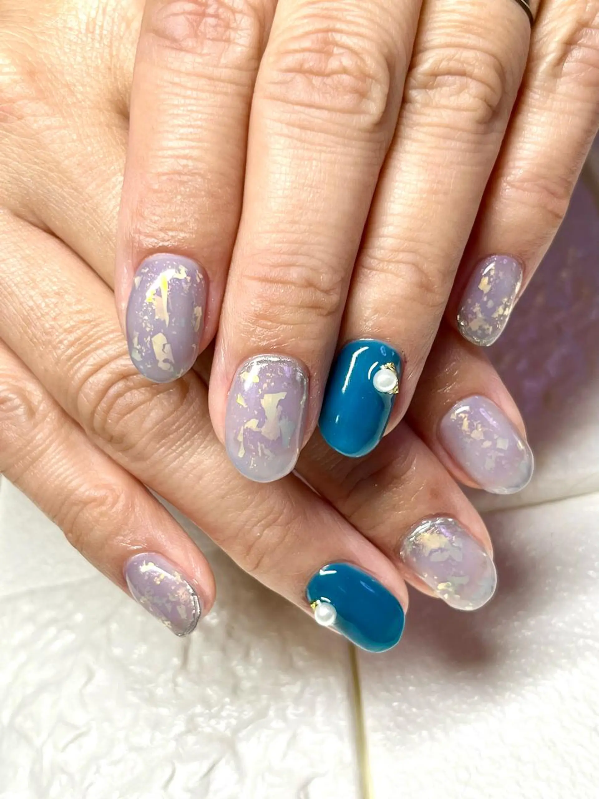 ミディアム ネイル ミラーネイル ハンドネイル まり りぃ〜んのネイルデザイン