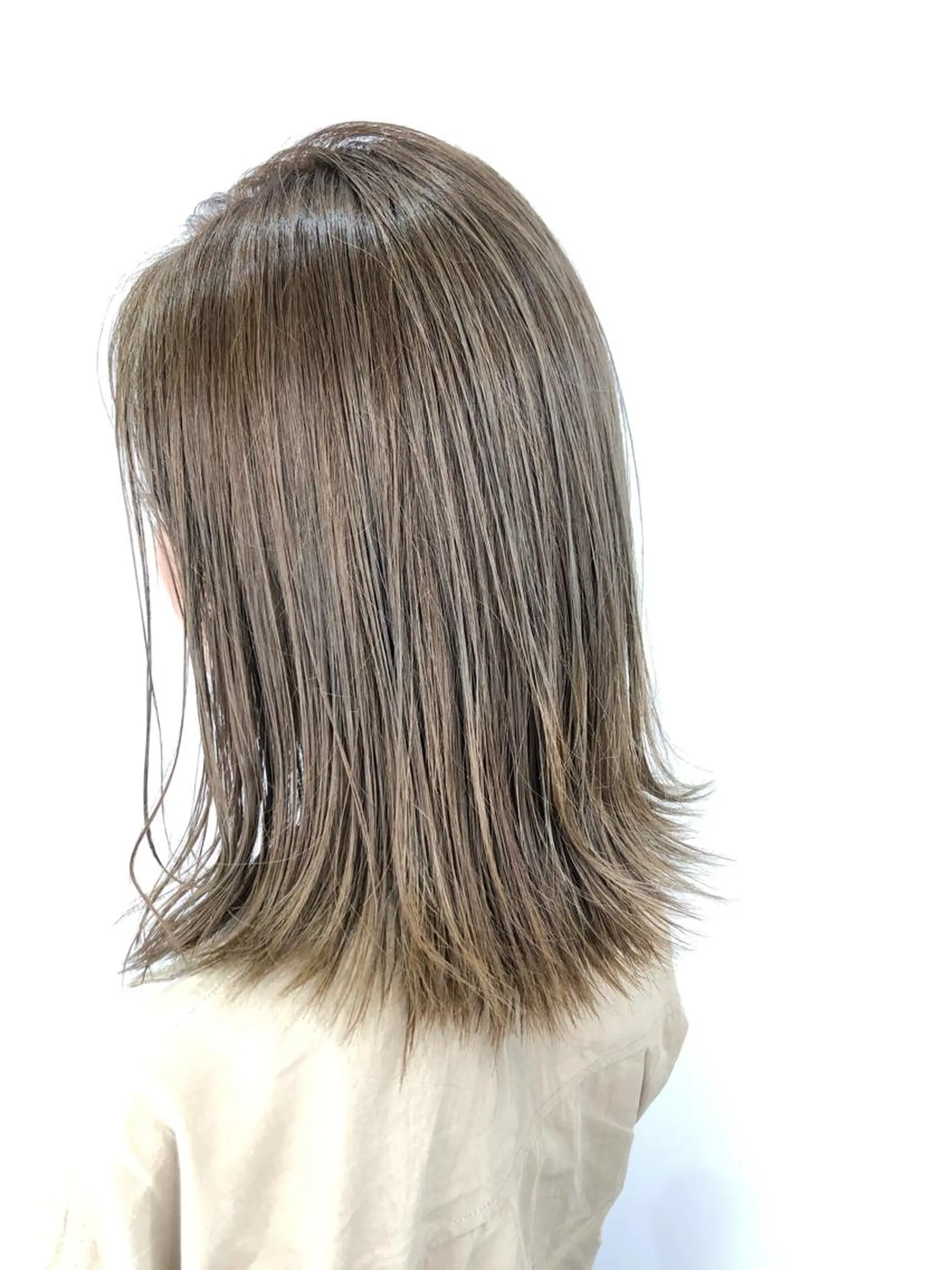 ミディアム ヘアカラー 冨田 義智のヘアスタイル