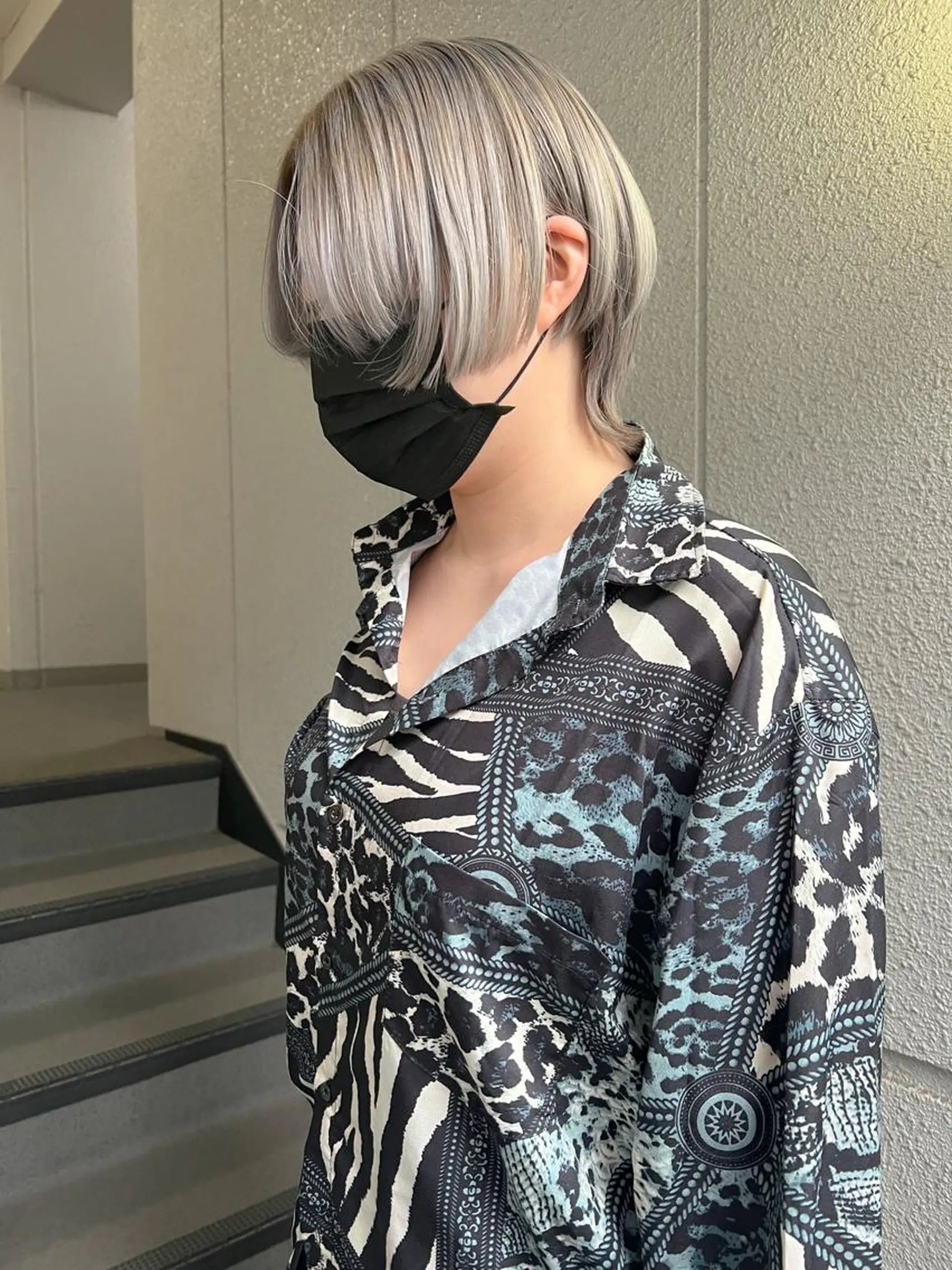 ショート カラー ウルフカット ヘアカラー カラーパティシエ facce🌼ikoのヘアスタイル