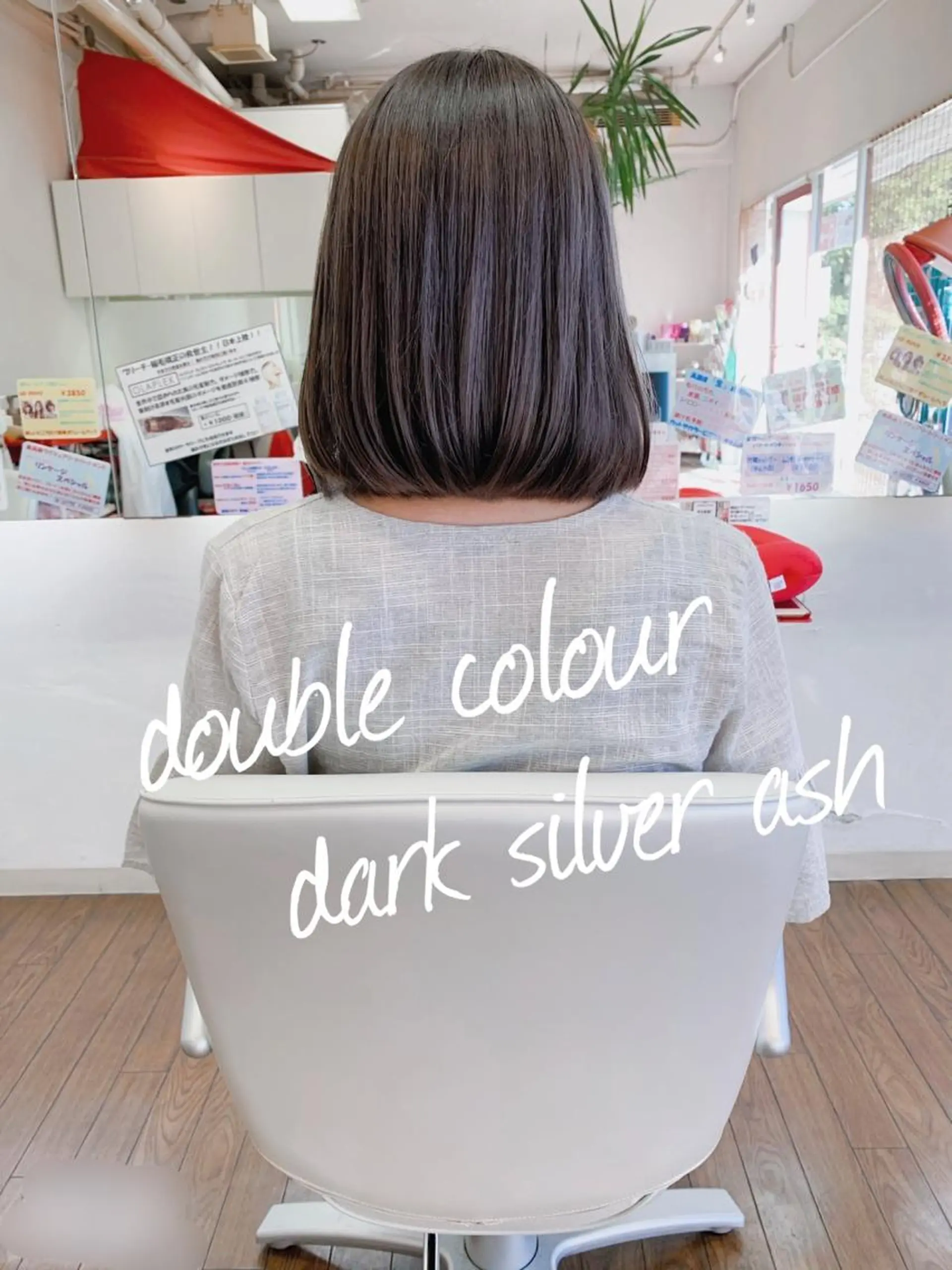 ショート カラー ダークシルバー ダブルカラー シルバー ヘアカラー GLAD 萩原のヘアスタイル