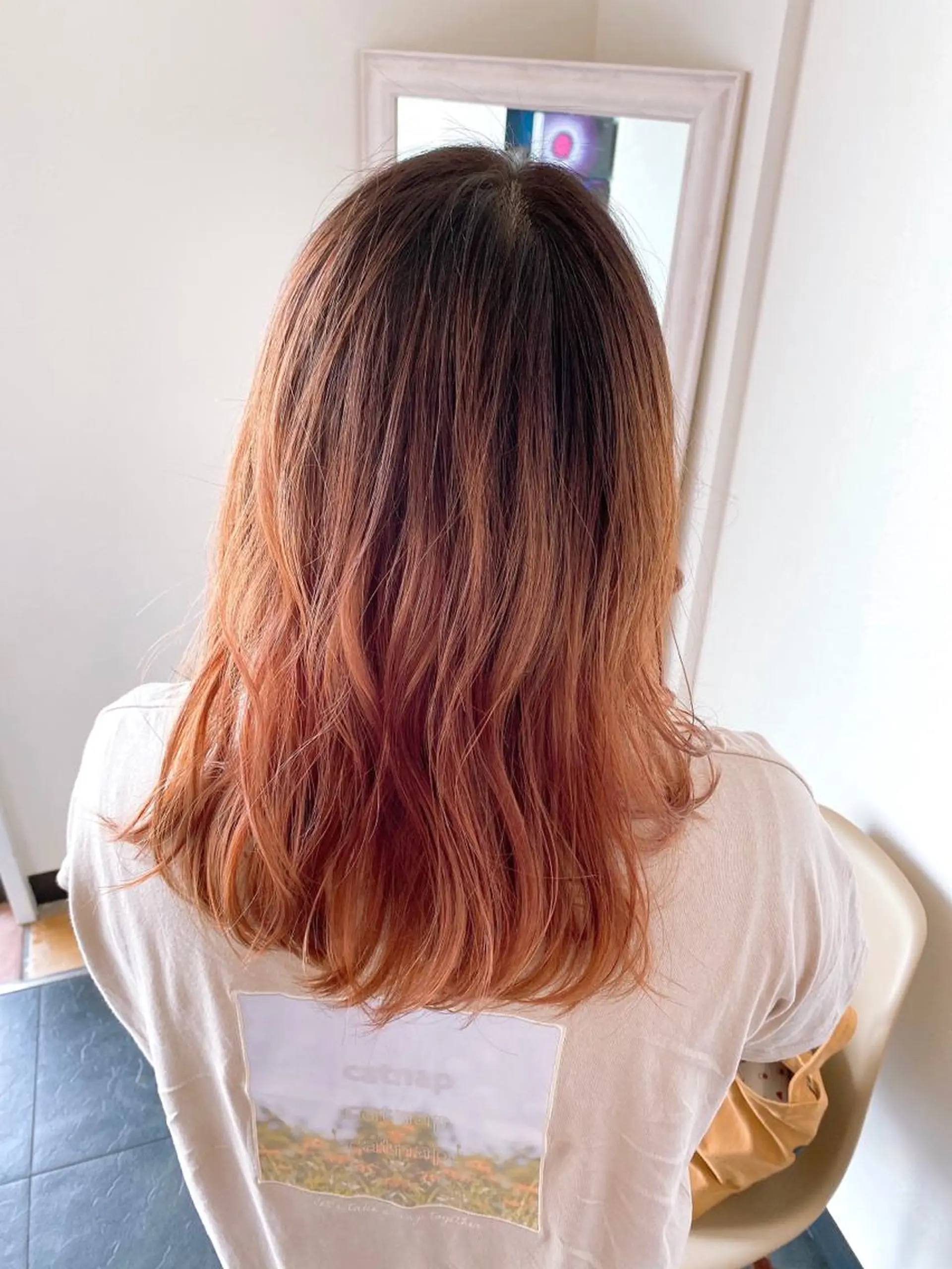 セミロング カラー ブリーチ 川合 勇気のヘアスタイル