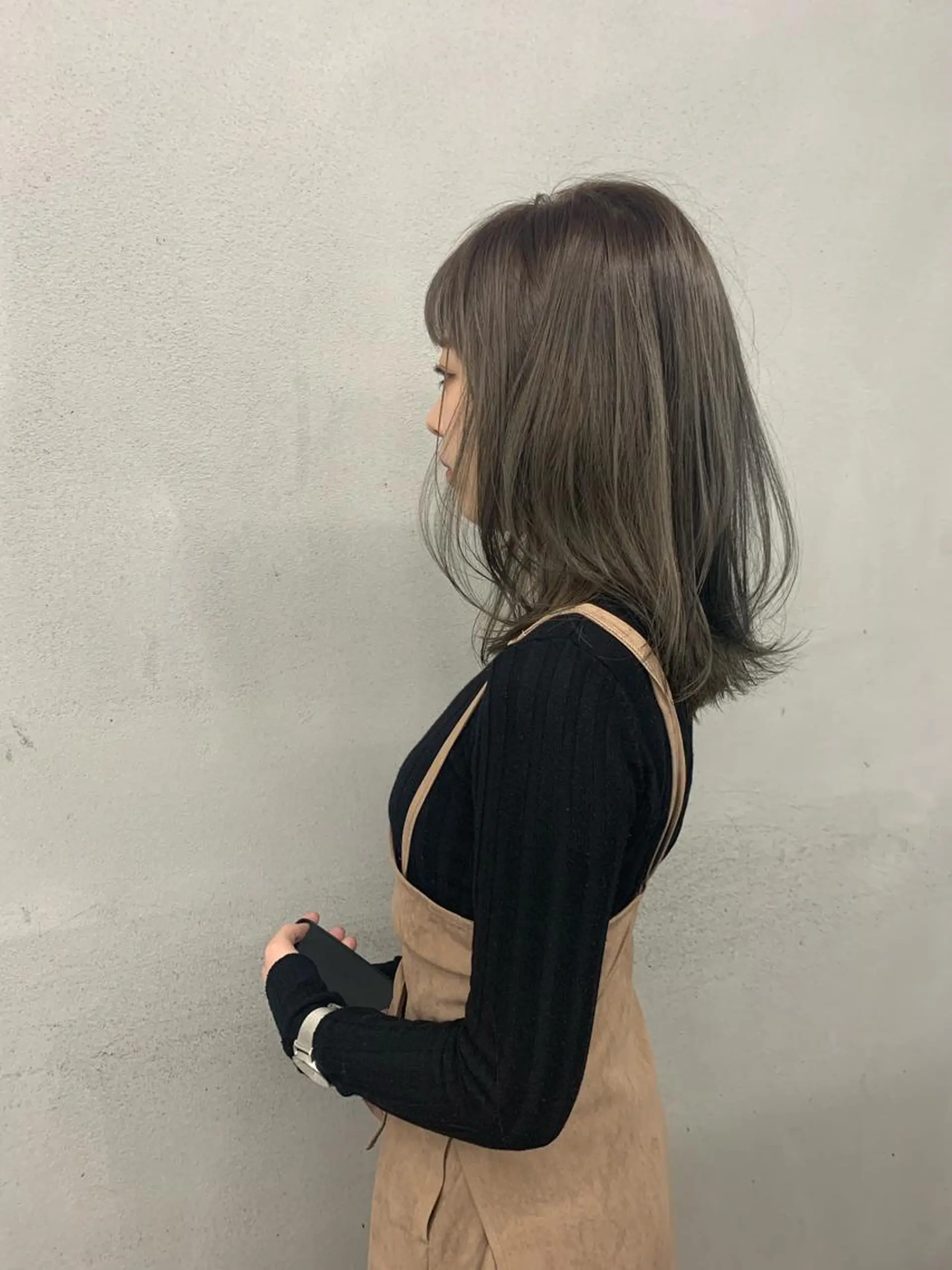 セミロング カラー パーマ ヘアアレンジ メンズ キッズ ネイル マツエク・マツパ メンズブリーチ ベージュカラー ブリーチ ココアベージュ #tag 稗田綾加のヘアスタイル