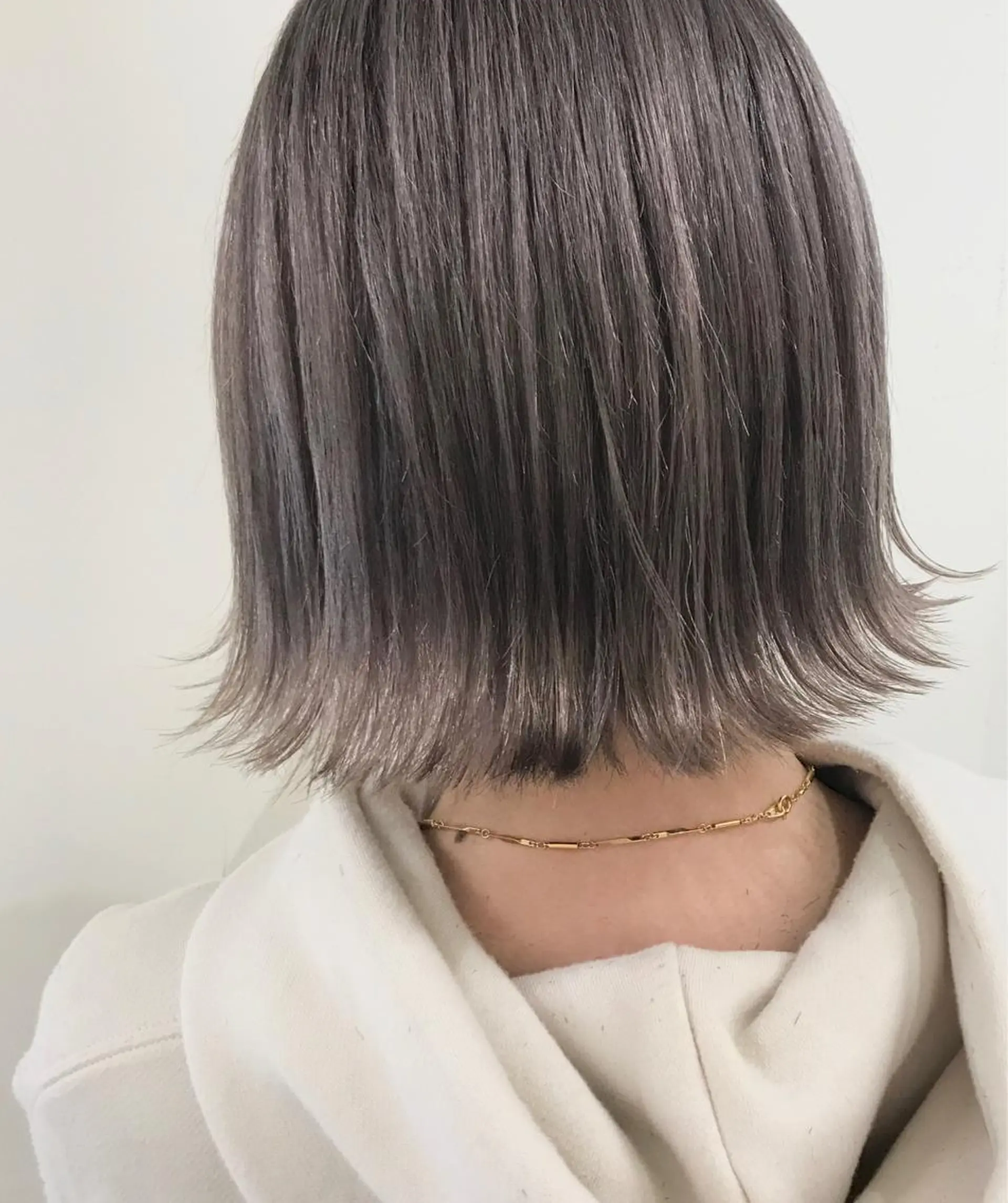 カラー シルバー 窪田 椋介のヘアスタイル