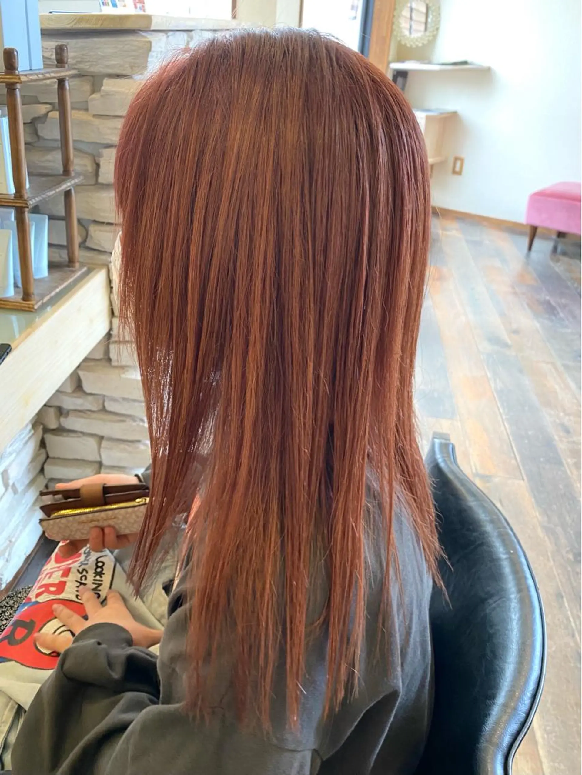 ロング カラー 中川 茜里のヘアスタイル